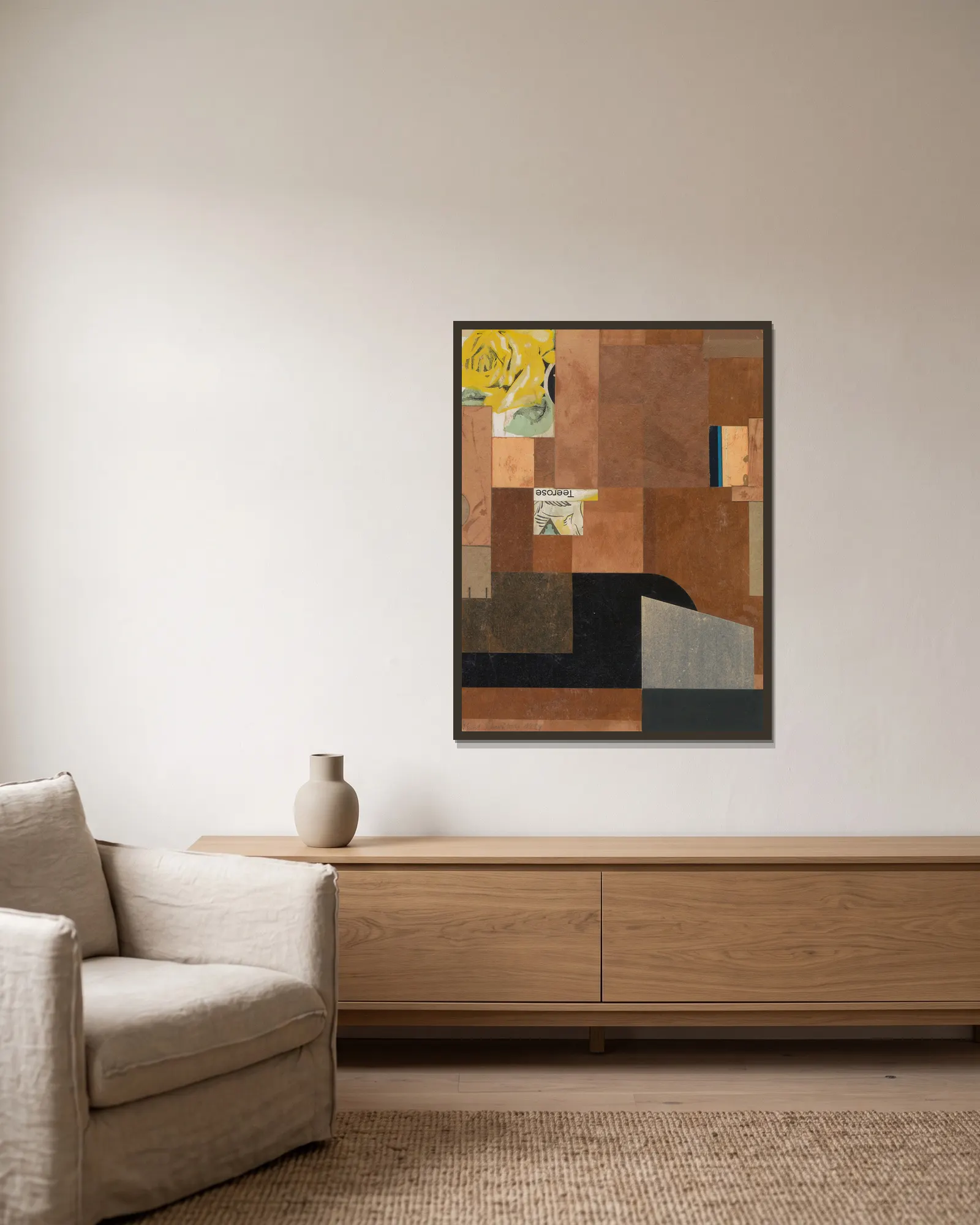Tea Rose av Kurt Schwitters inramad på en vägg
