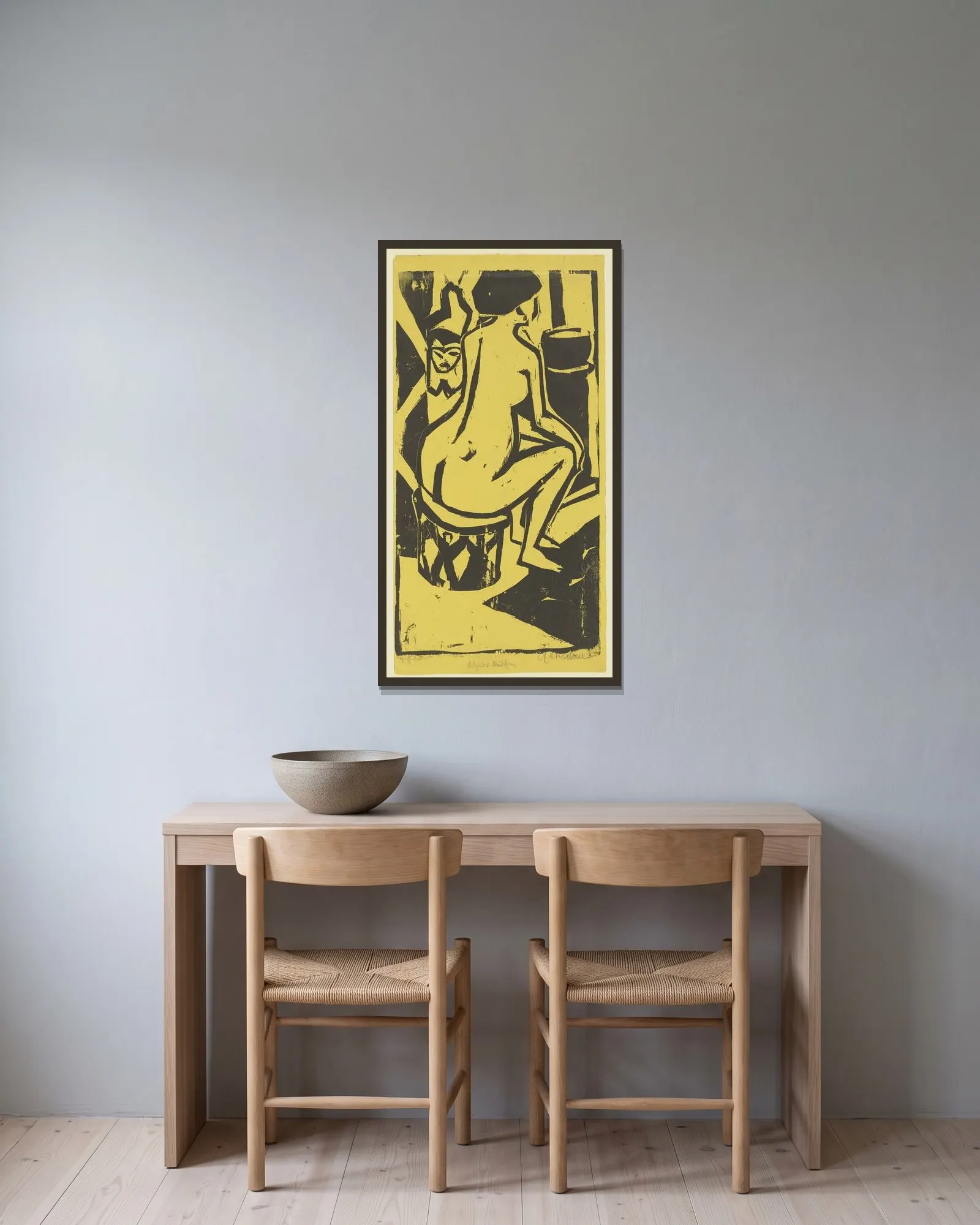 Sitzendes Mädchen av Ernst Ludwig Kirchner inramad på en vägg