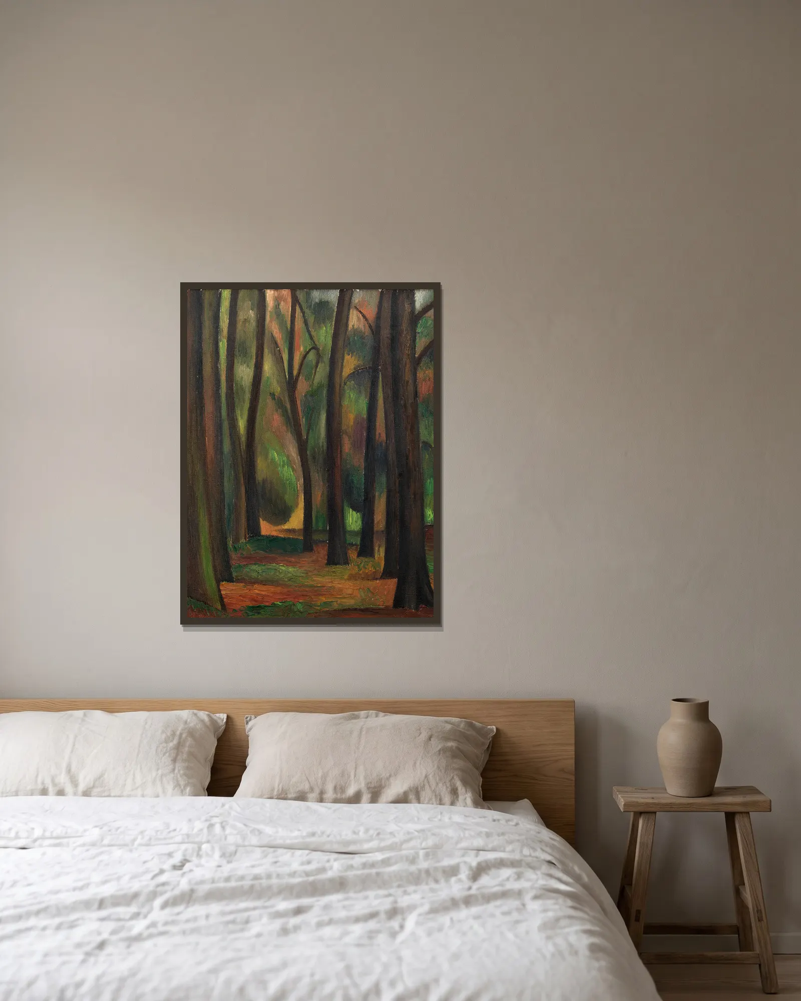 Trees at Garsington av Mark Gertler inramad på en vägg