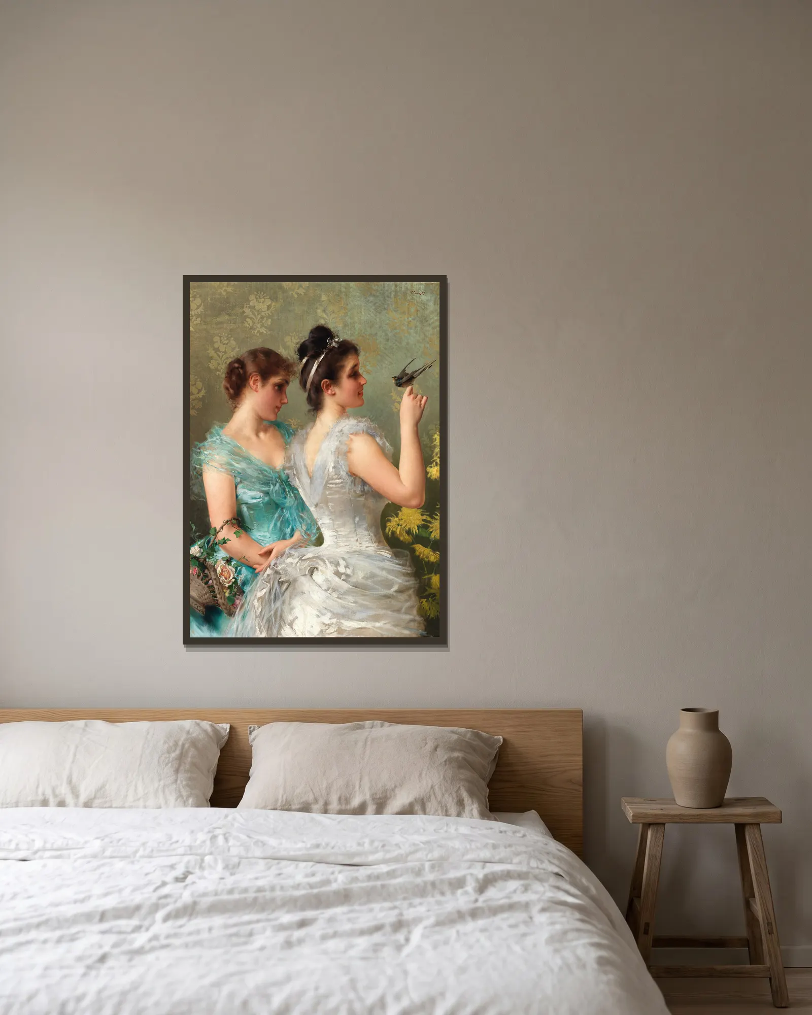 A feathered Friend av Vittorio Matteo Corcos inramad på en vägg