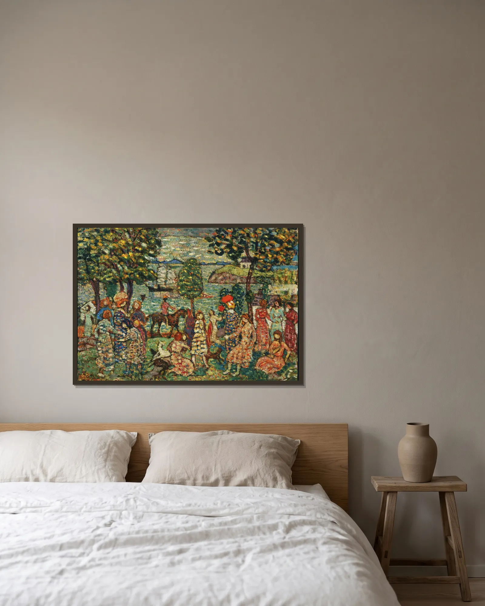 Fantasy av Maurice Prendergast inramad på en vägg