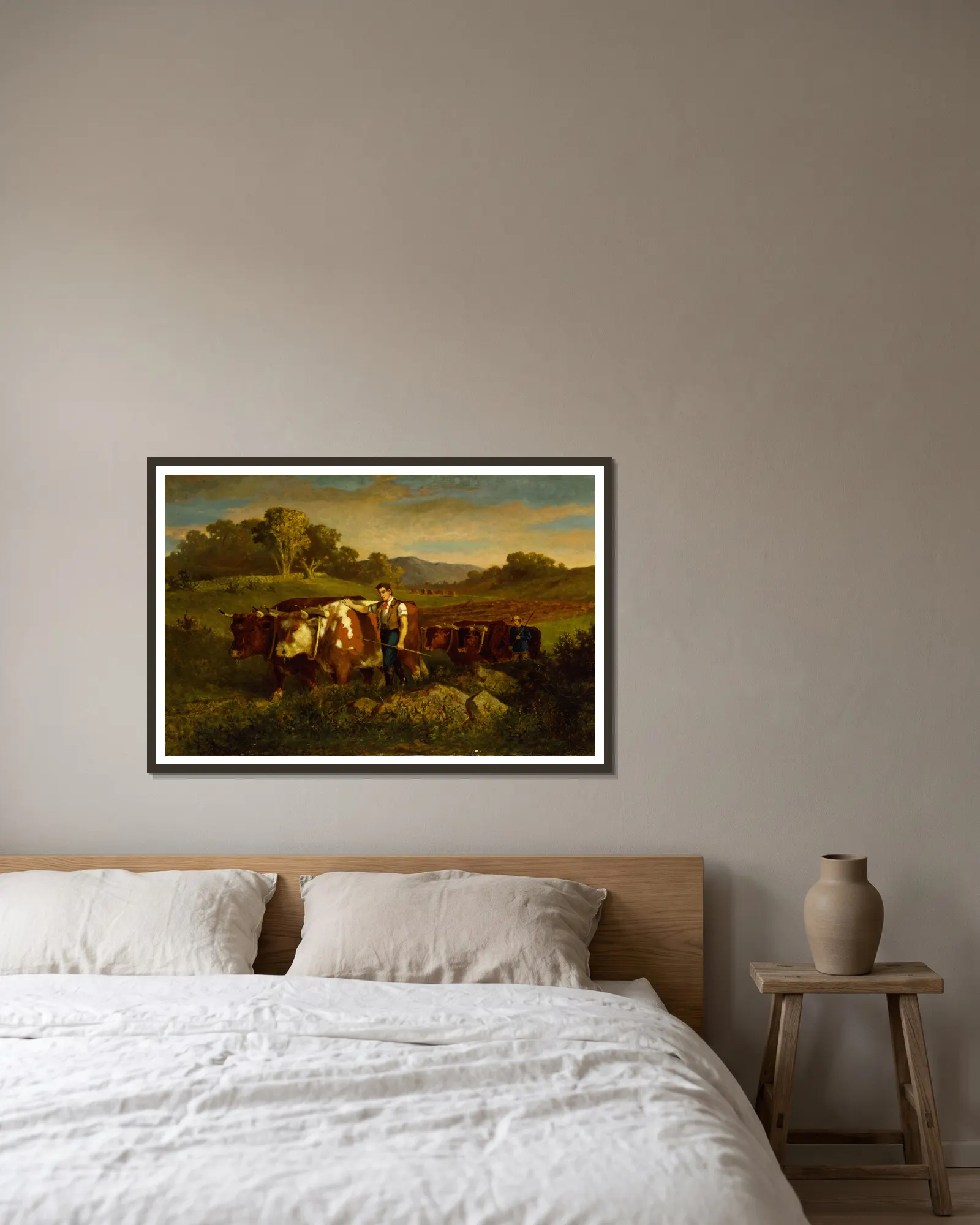 Herdsmen with Cows av Edward Mitchell Bannister inramad på en vägg