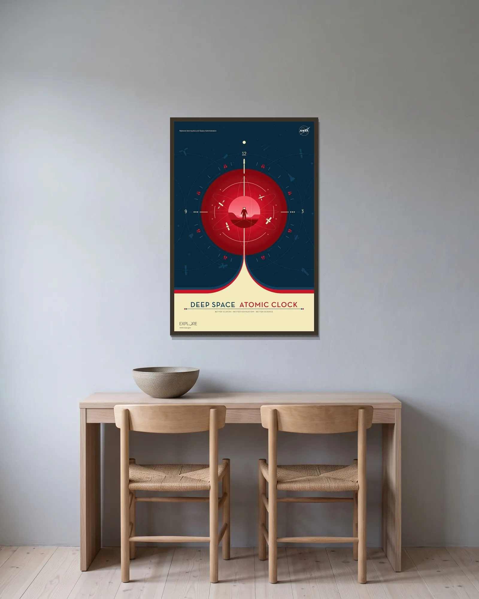 Deep Space Atomic Clock Red av NASA inramad på en vägg
