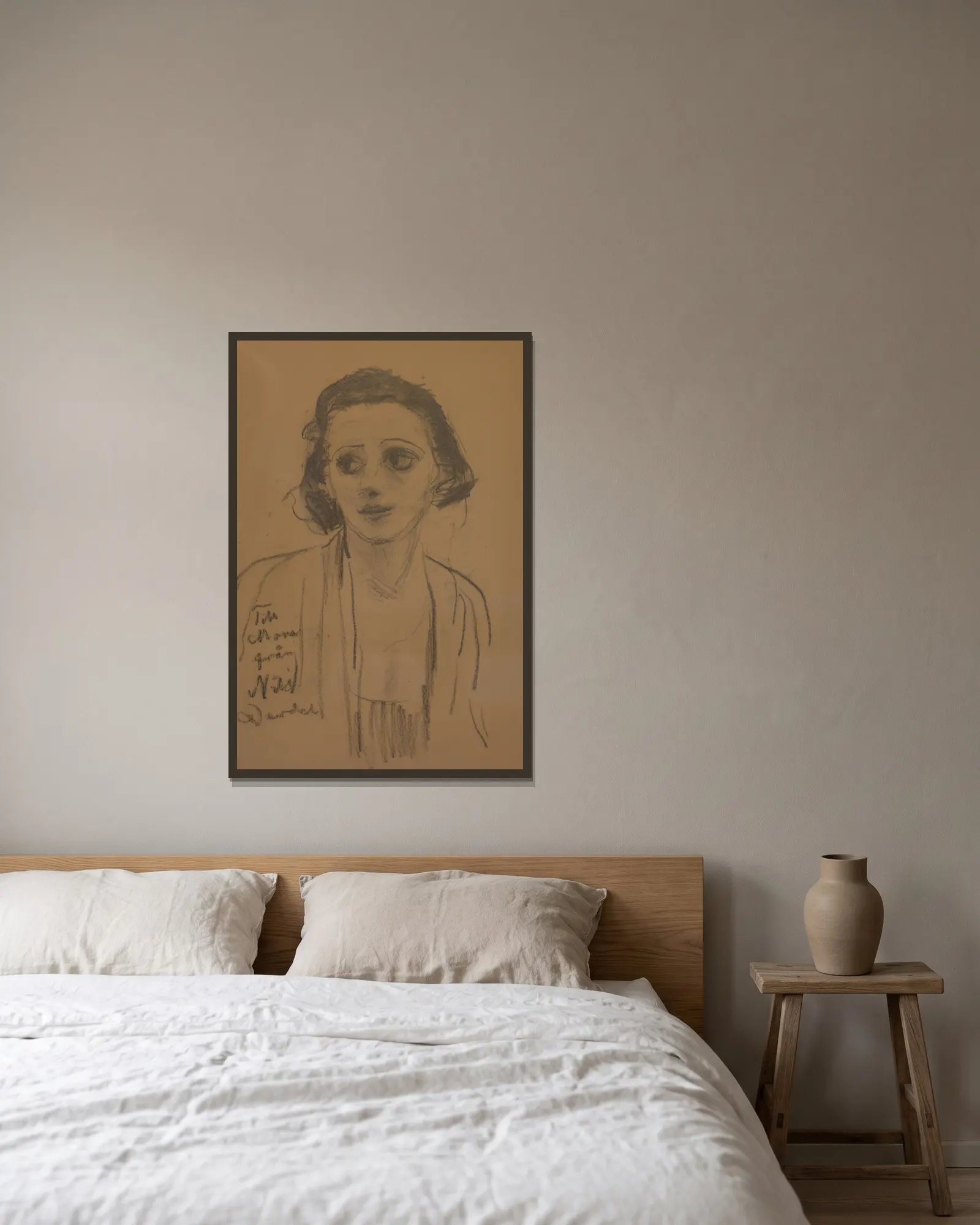 Mona Mårtensson av Nils Dardel inramad på en vägg