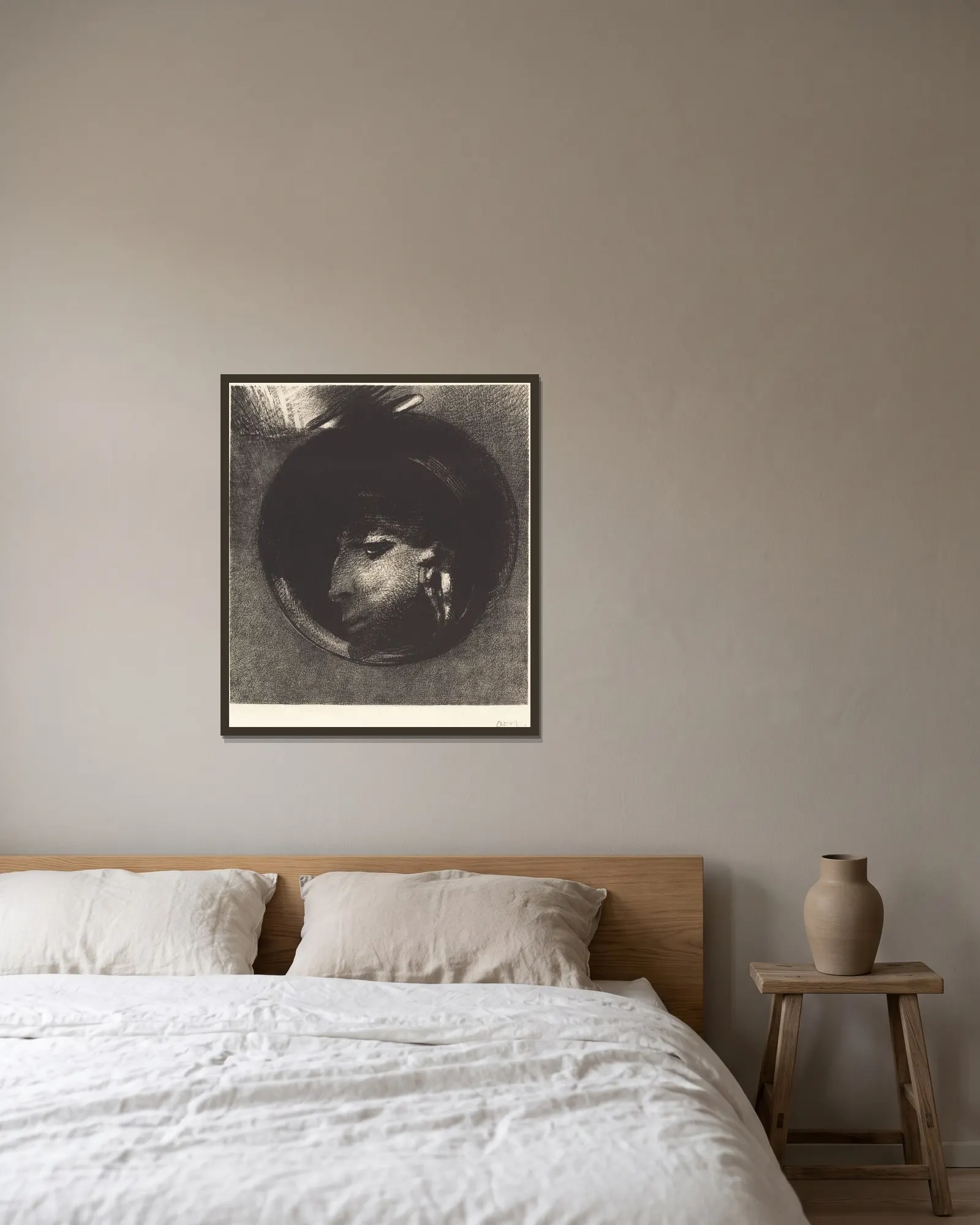 Cellule Auriculaire (Auricular Cell) av Odilon Redon inramad på en vägg