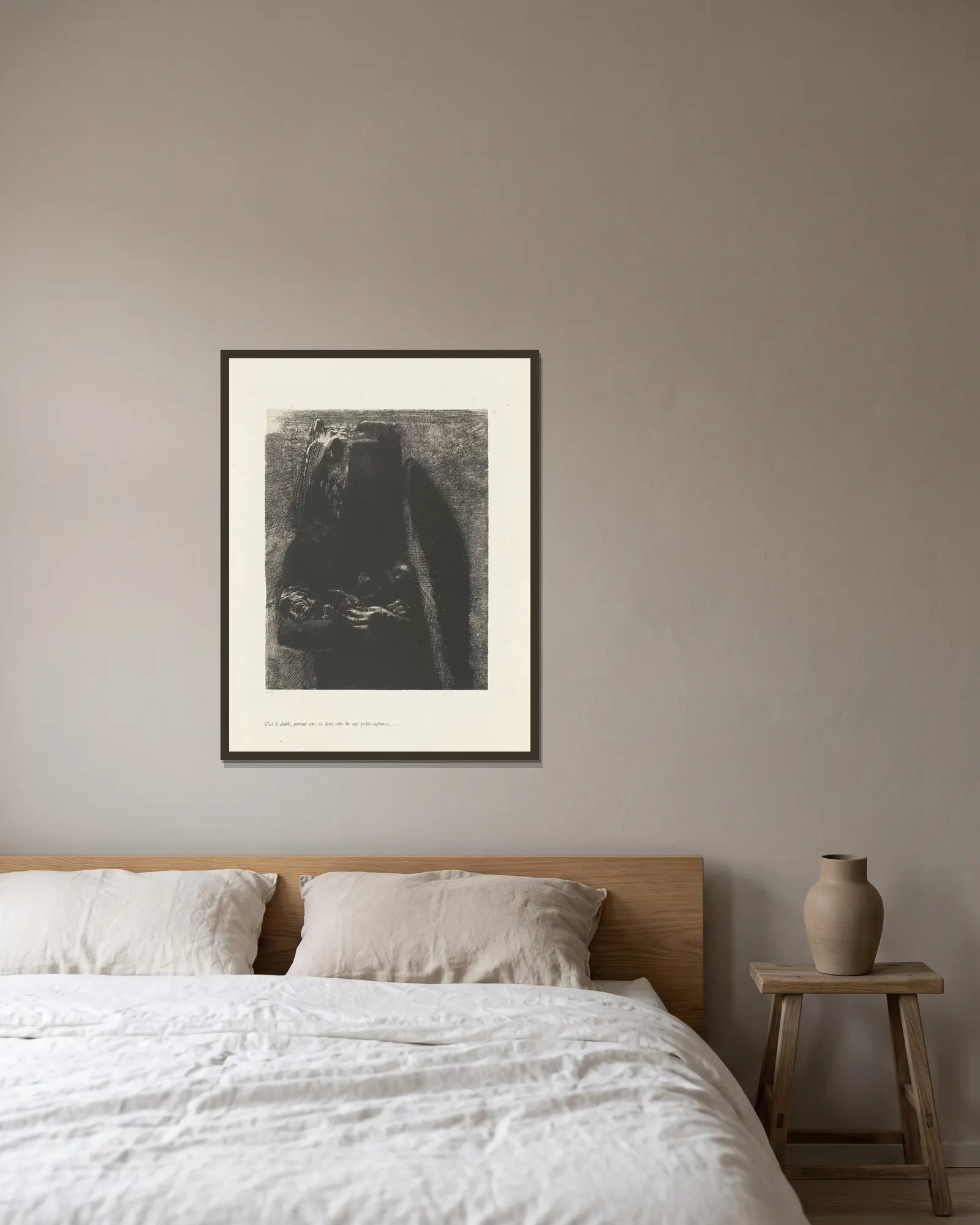 C’est le Diable av Odilon Redon inramad på en vägg
