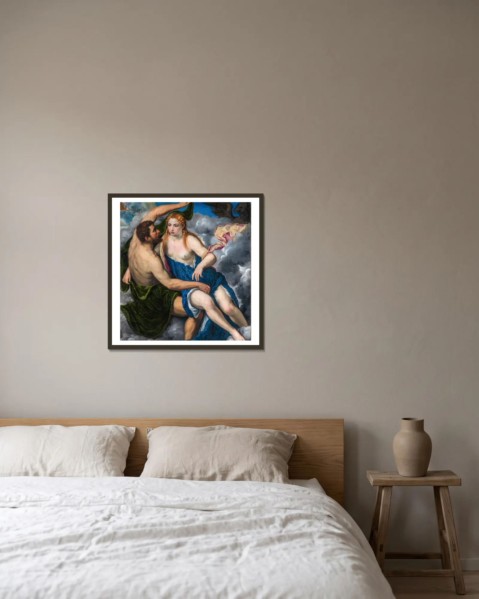 Jupiter and Io av Paris Bordone inramad på en vägg