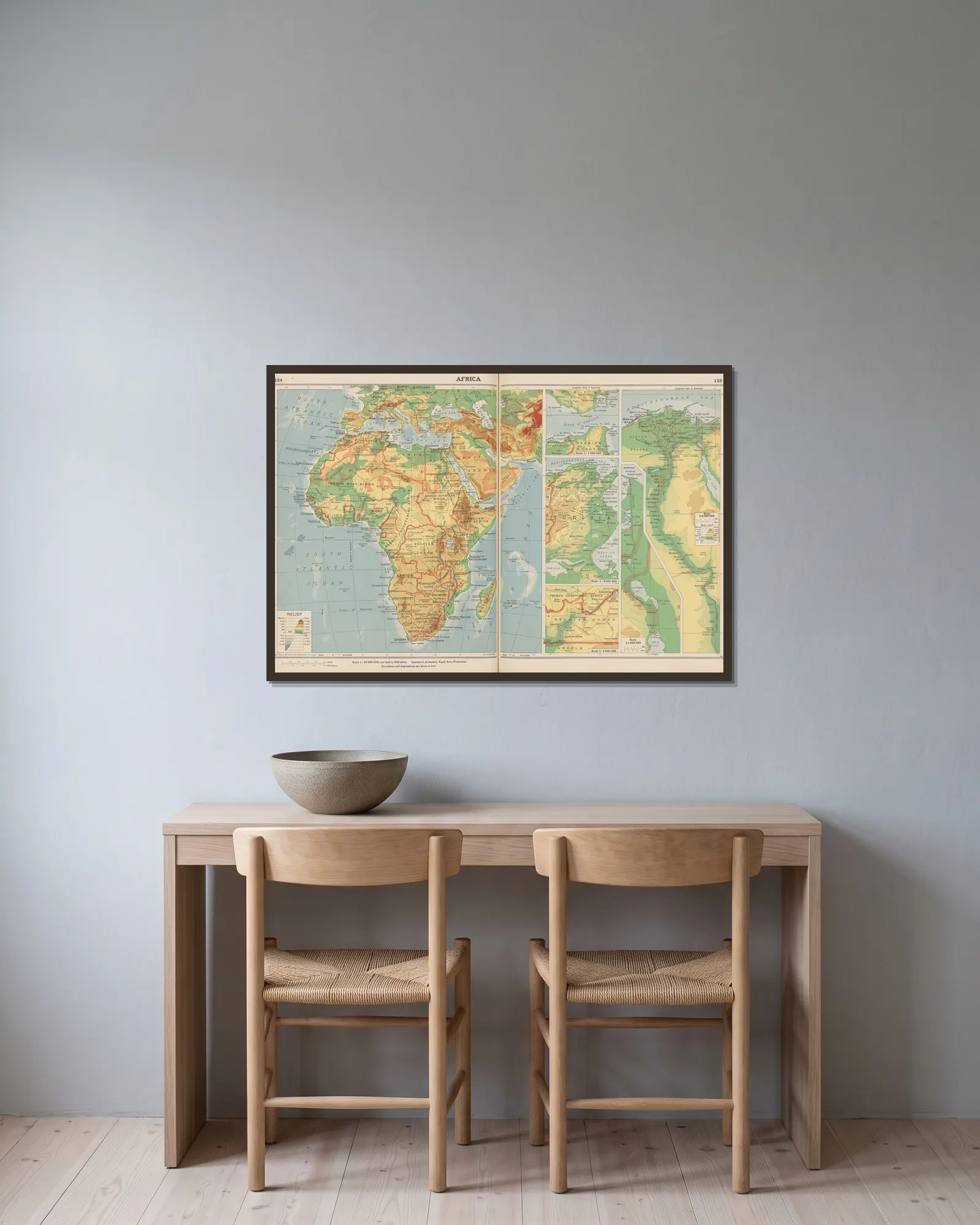 Africa av John Paul Goode inramad på en vägg