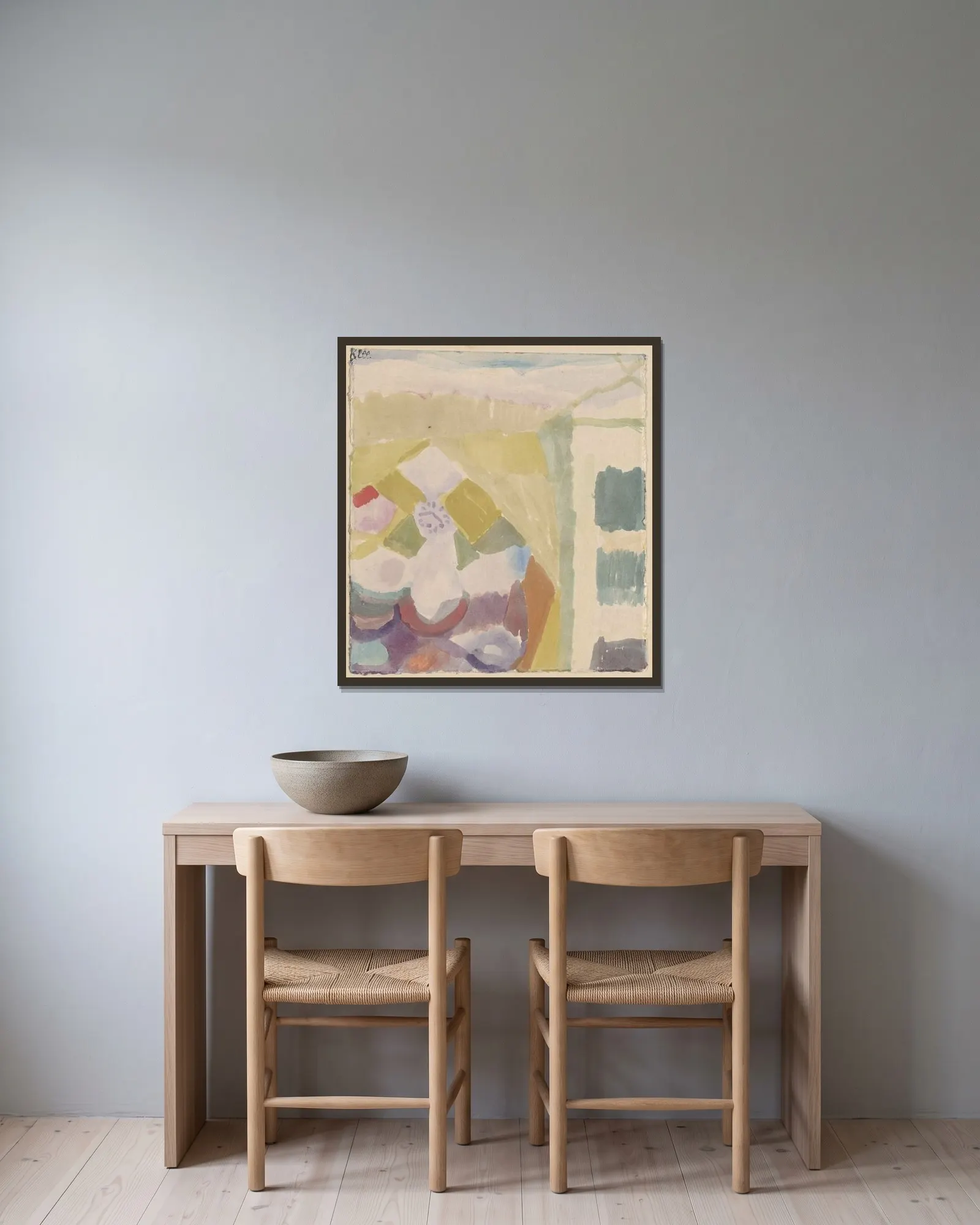 Interieur mit der Uhr (Interior with the Clock) av Paul Klee inramad på en vägg