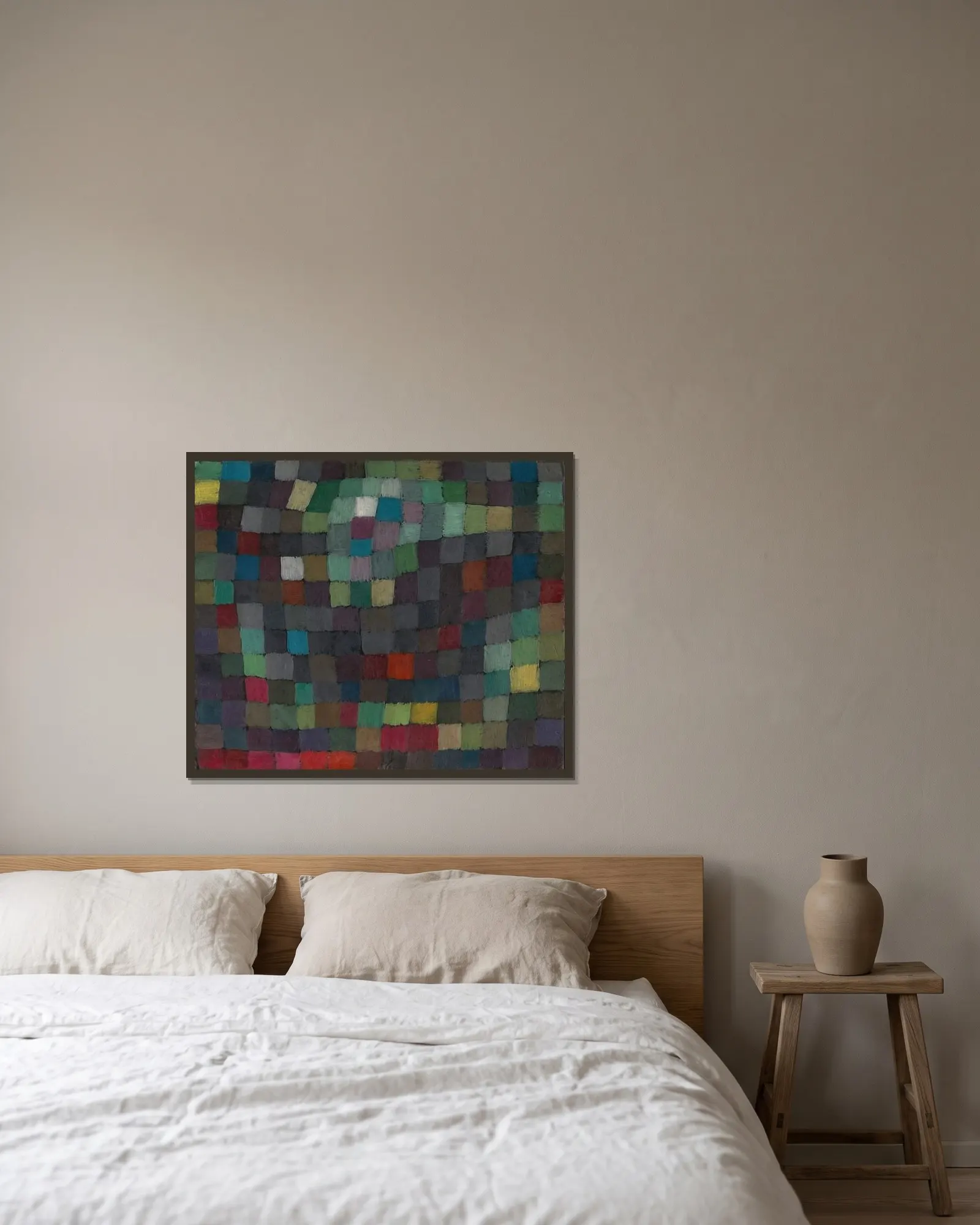 May Picture av Paul Klee inramad på en vägg