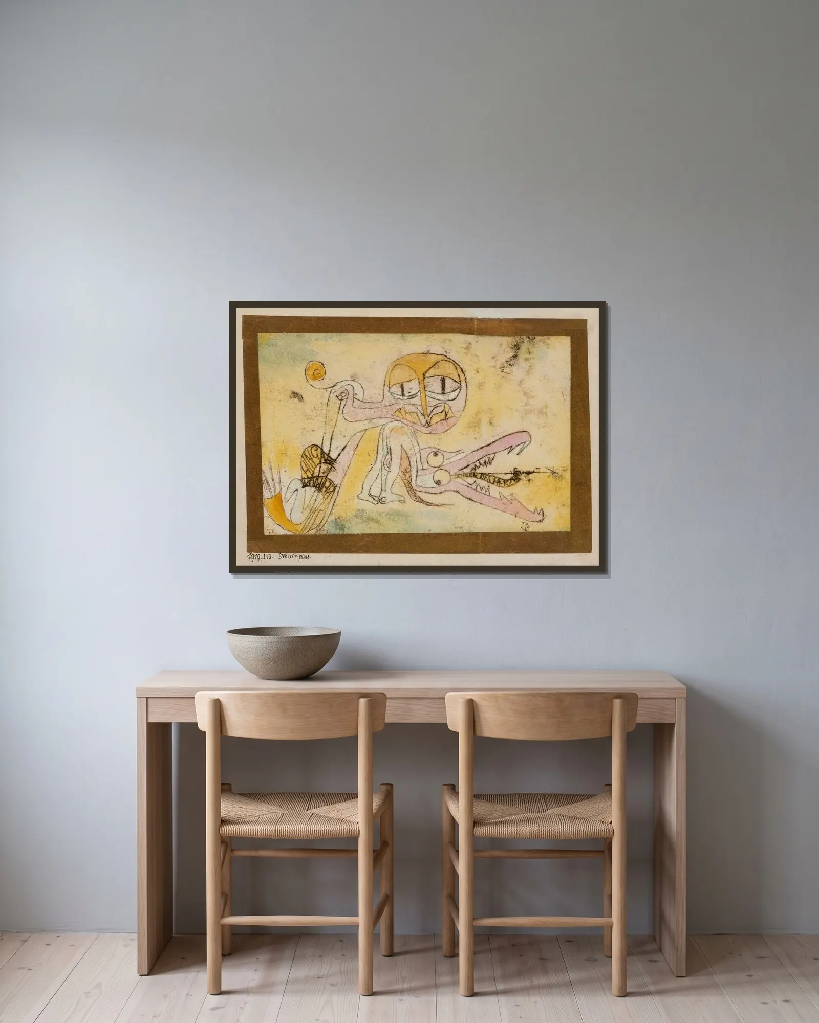 The Hypocrites av Paul Klee inramad på en vägg
