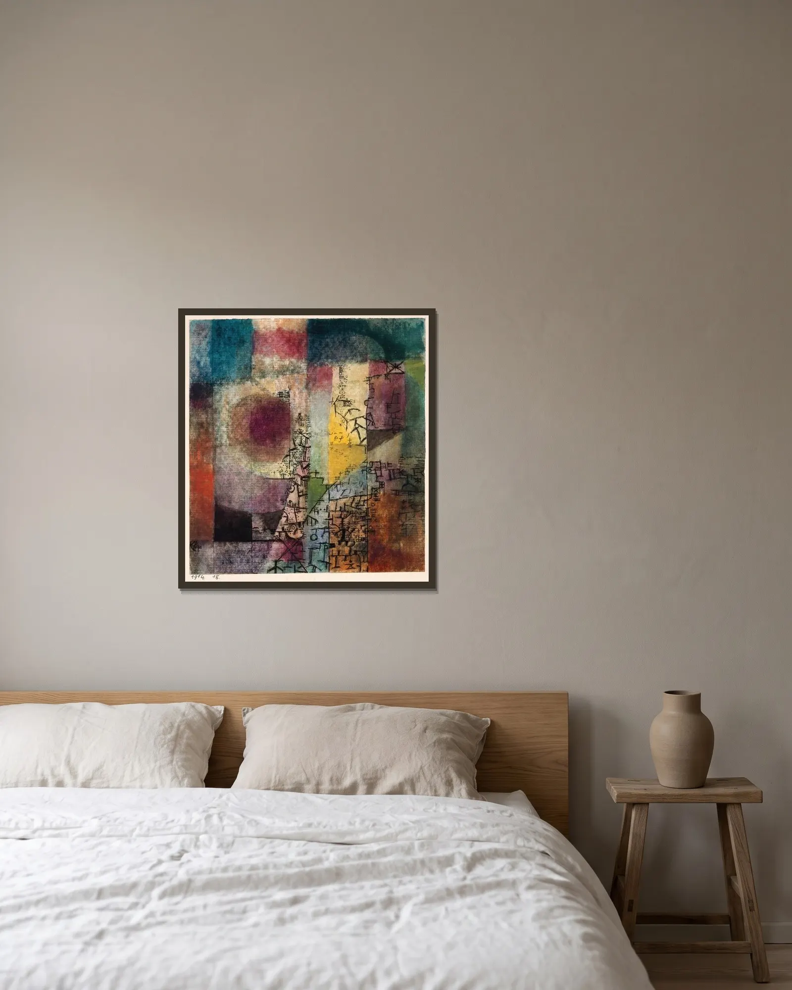Untitled av Paul Klee inramad på en vägg