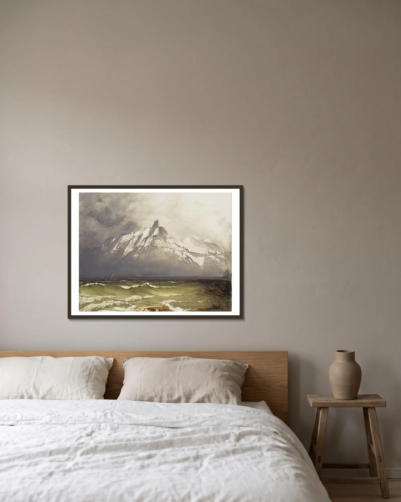 From Nordland av Peder Balke inramad på en vägg