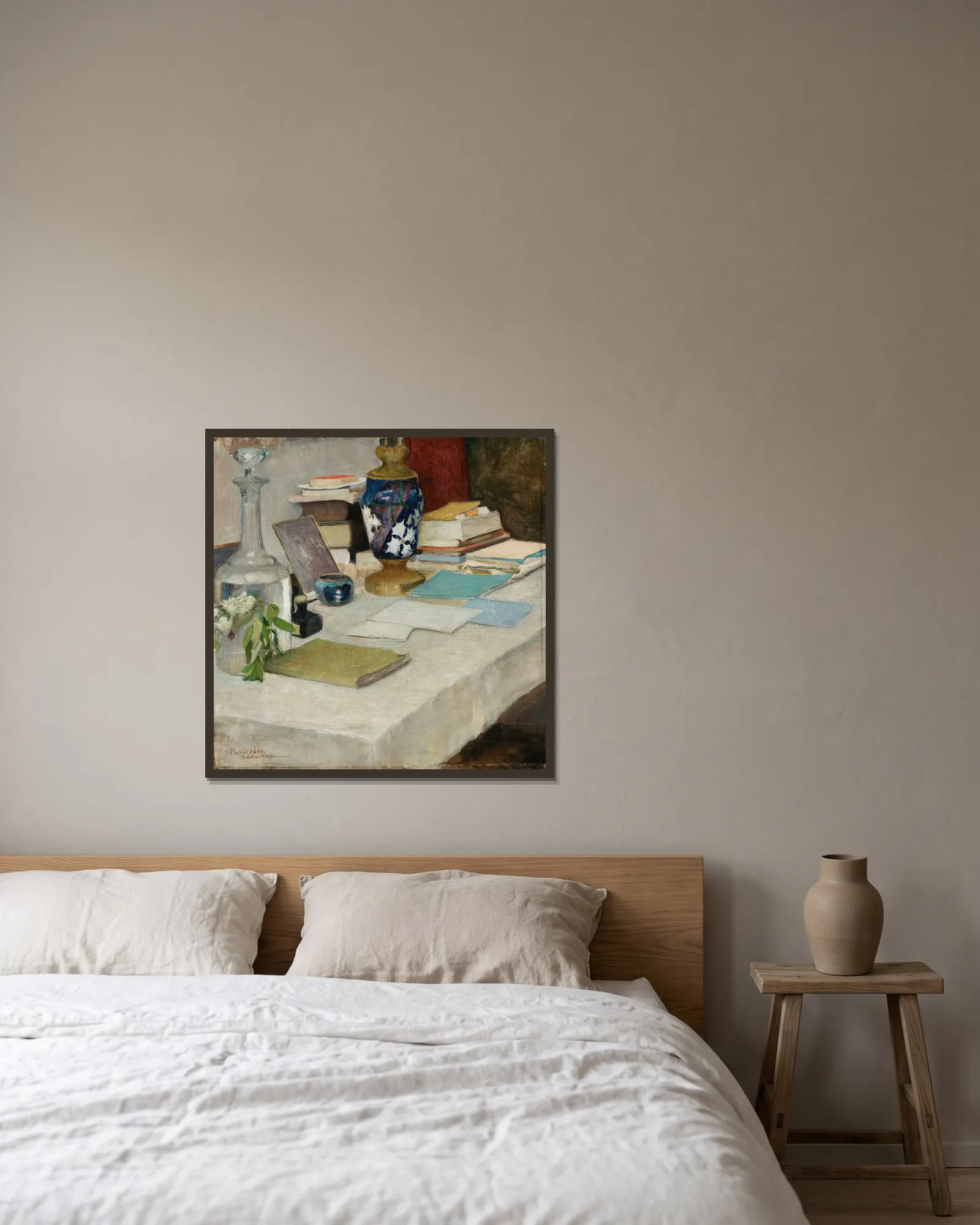 Still Life av Pekka Halonen inramad på en vägg