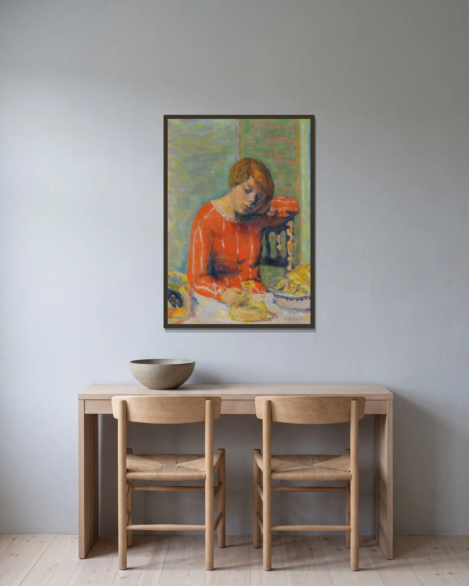 Le Corsage Rayé av Pierre Bonnard inramad på en vägg