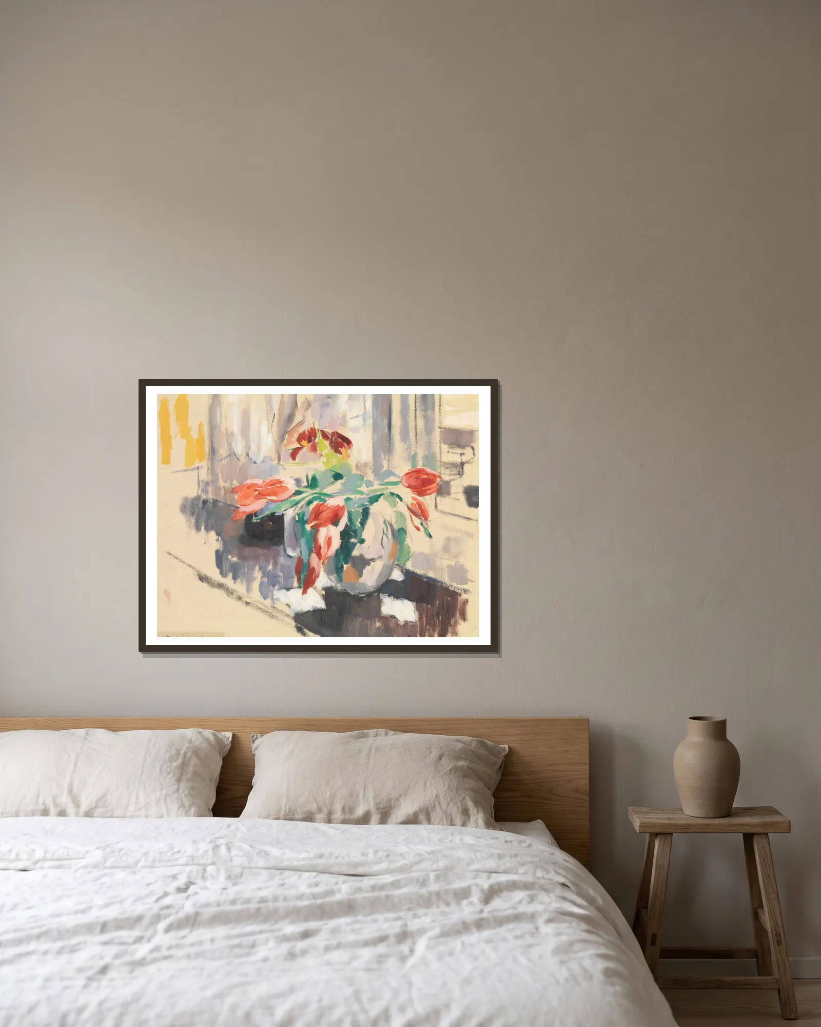 Tulips av Rik Wouters inramad på en vägg