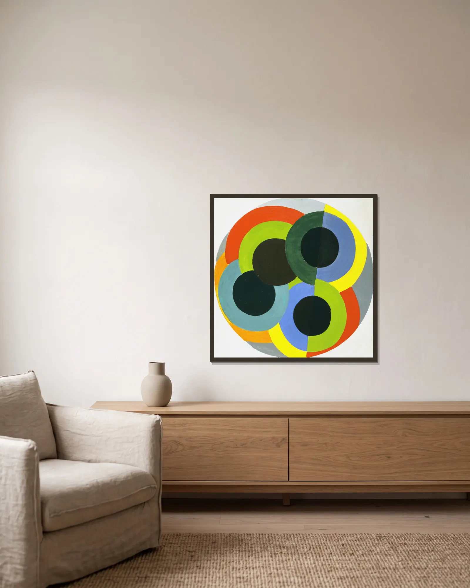 Disks av Robert Delaunay inramad på en vägg
