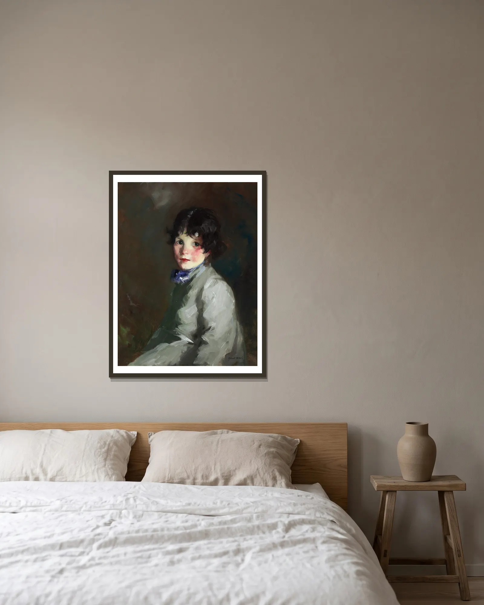 Catharine av Robert Henri inramad på en vägg