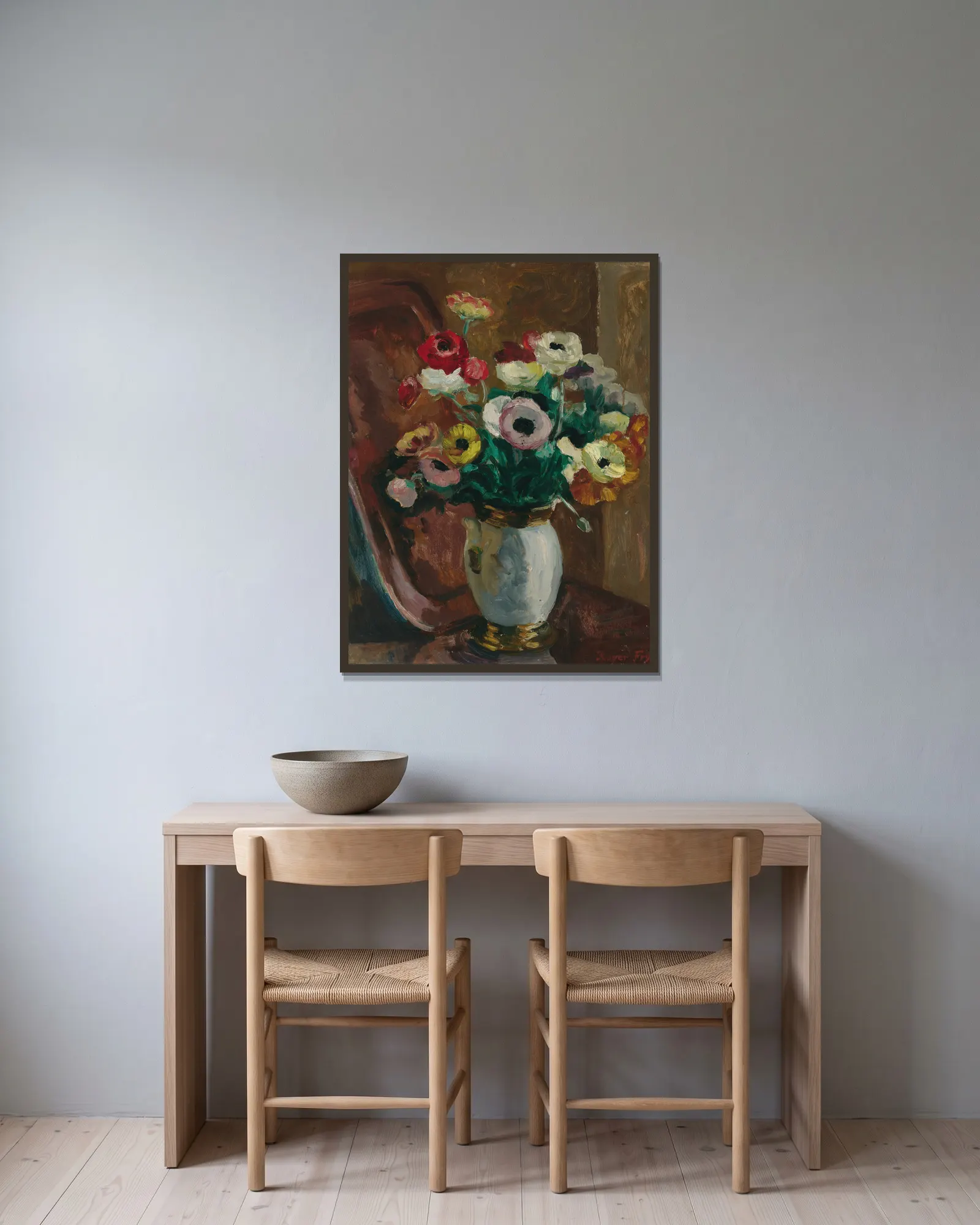 Anemones av Roger Fry inramad på en vägg