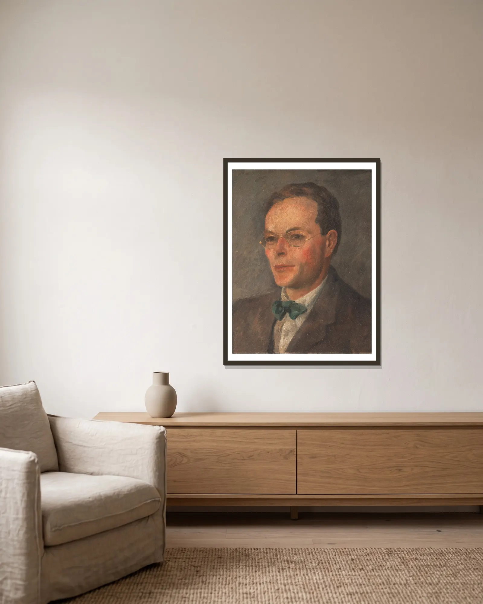Francis Birrell av Roger Fry inramad på en vägg
