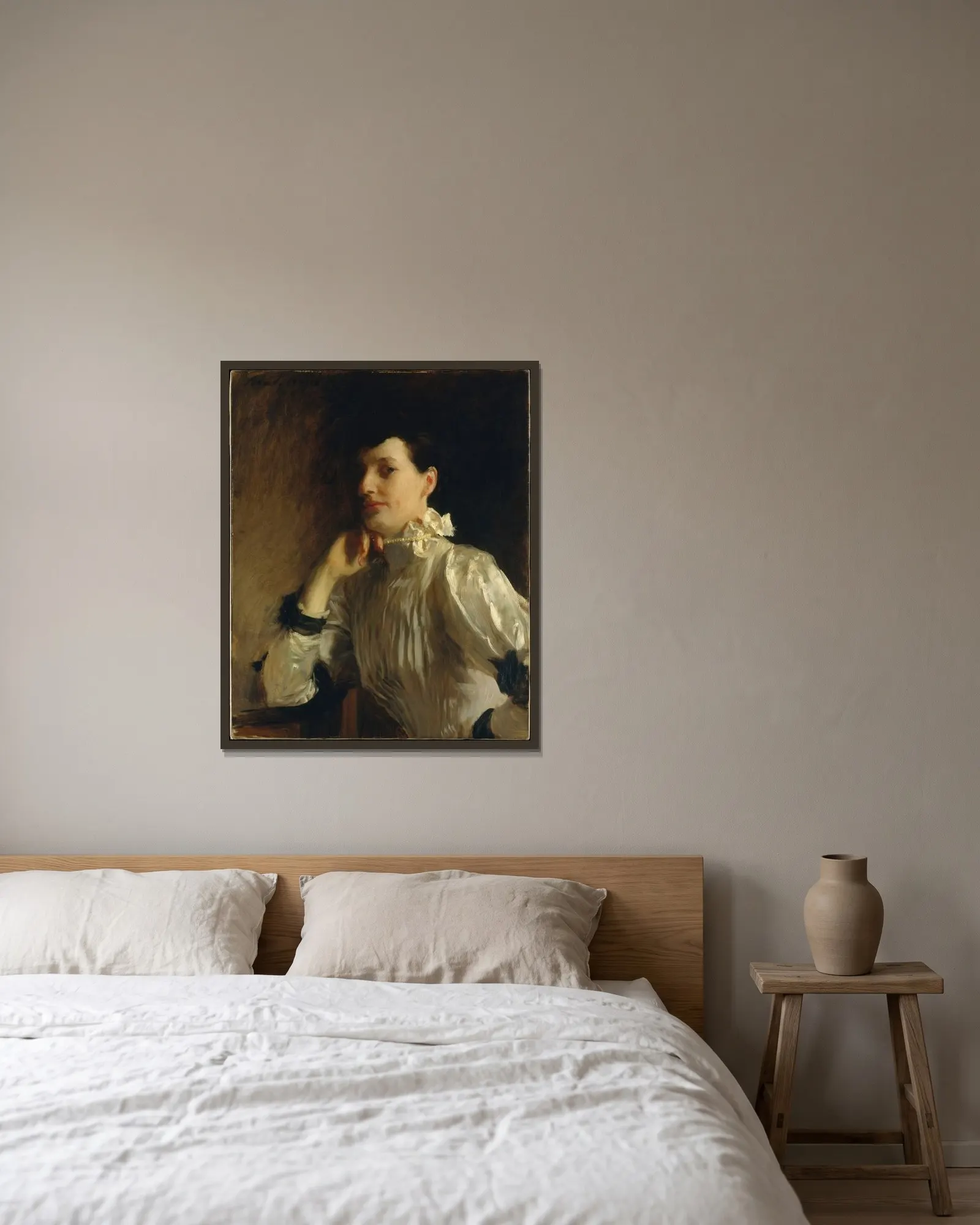 Mrs. Henry Galbraith Ward av John Singer Sargent inramad på en vägg
