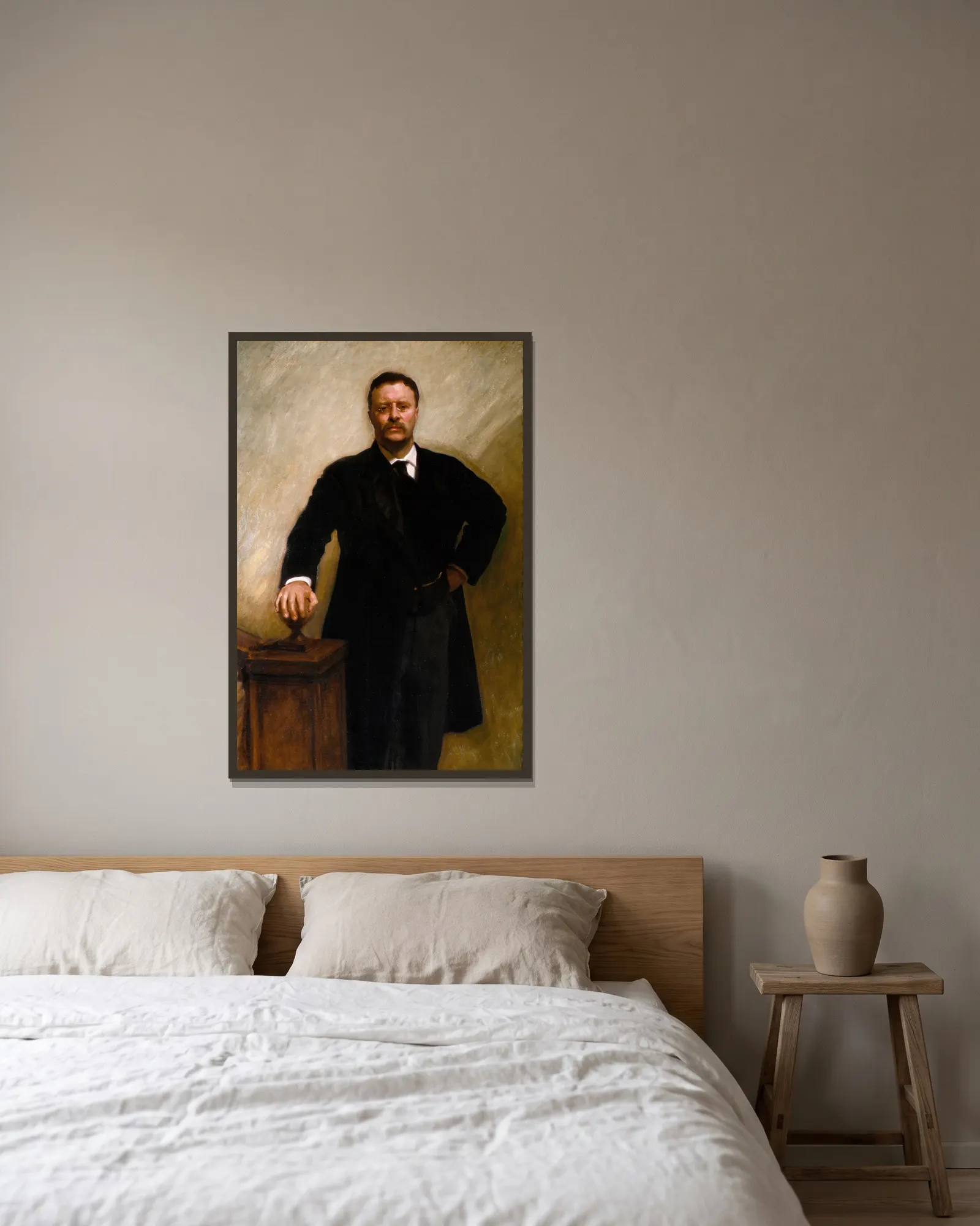Theodore Roosevelt av John Singer Sargent inramad på en vägg