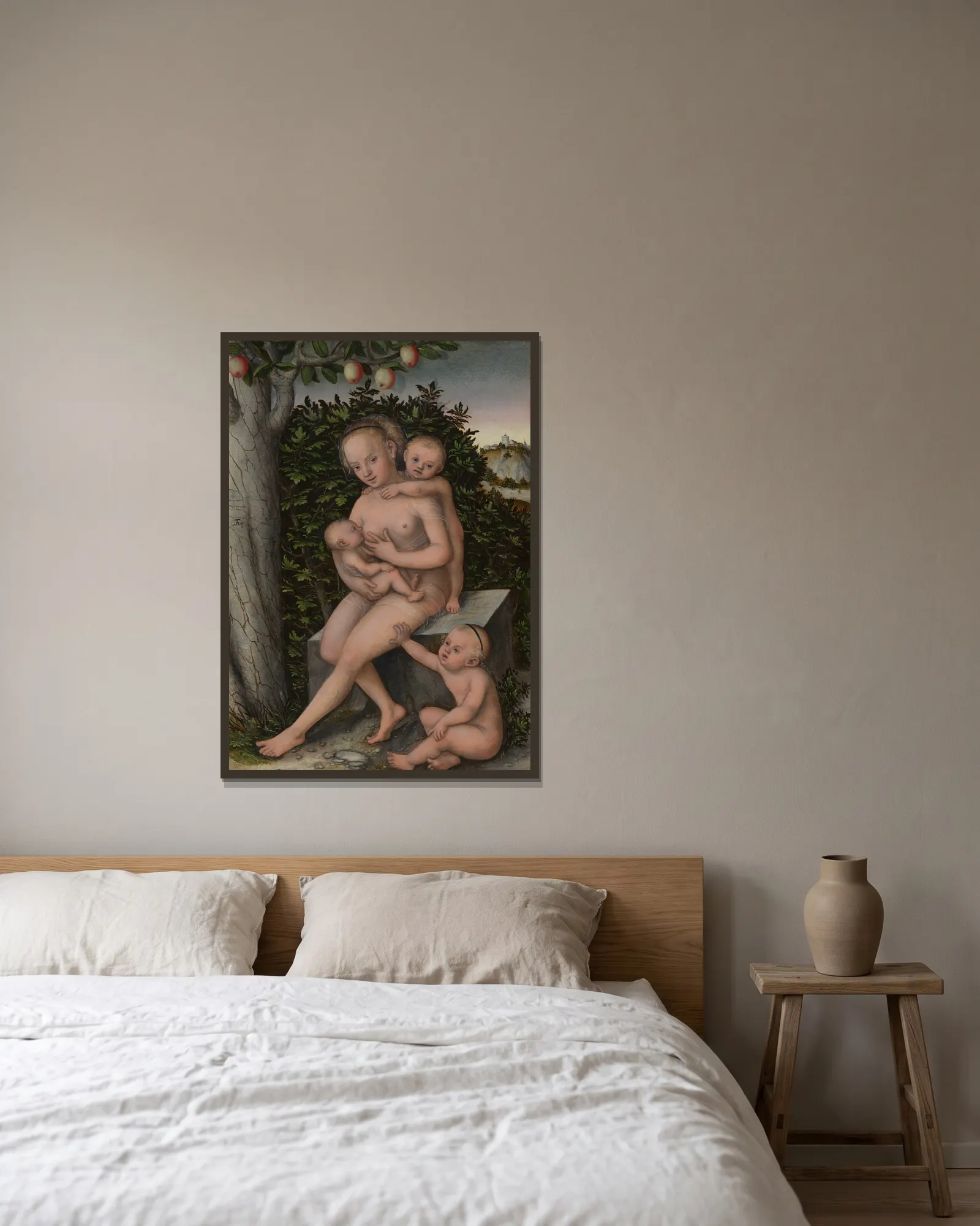 Charity av Lucas Cranach the Elder inramad på en vägg