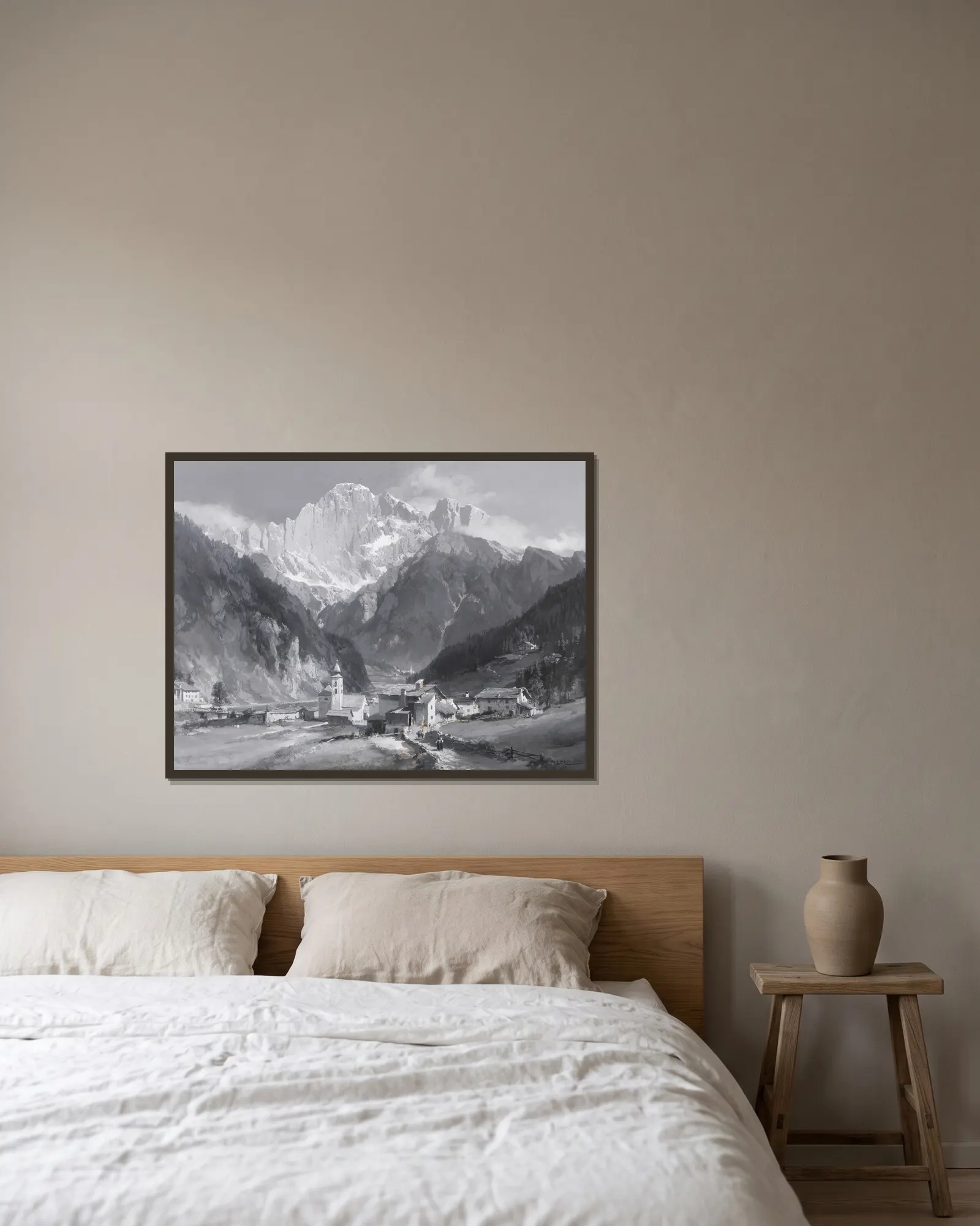 Monte Civetta av Edward Theodore Compton inramad på en vägg
