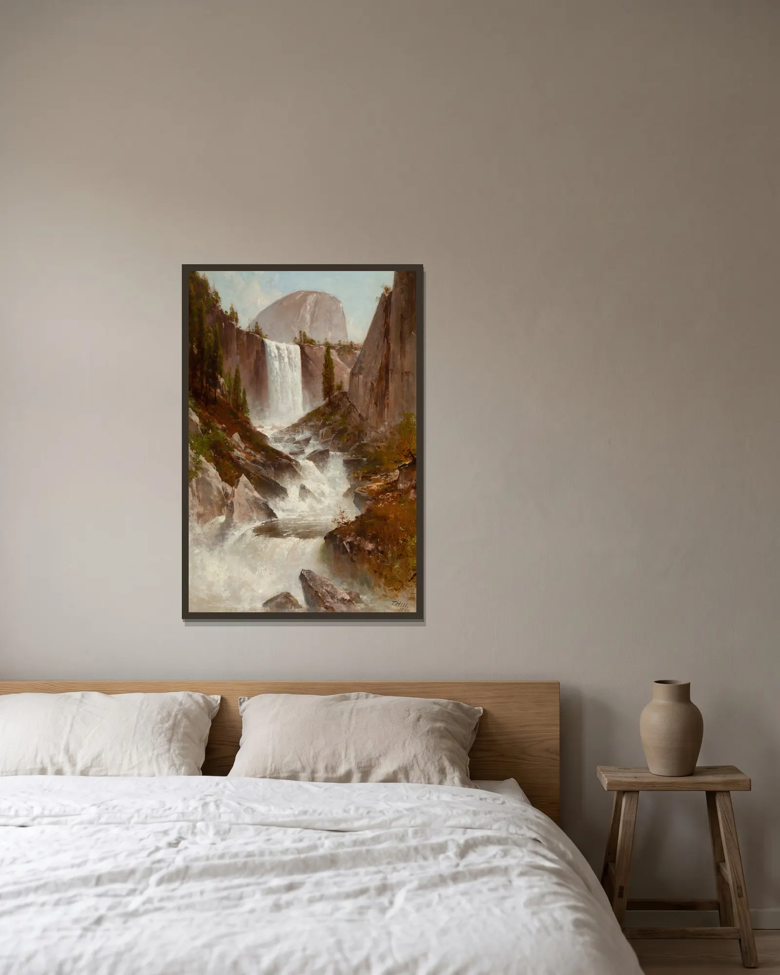 Vernal Falls, Yosemite av Thomas Hill inramad på en vägg