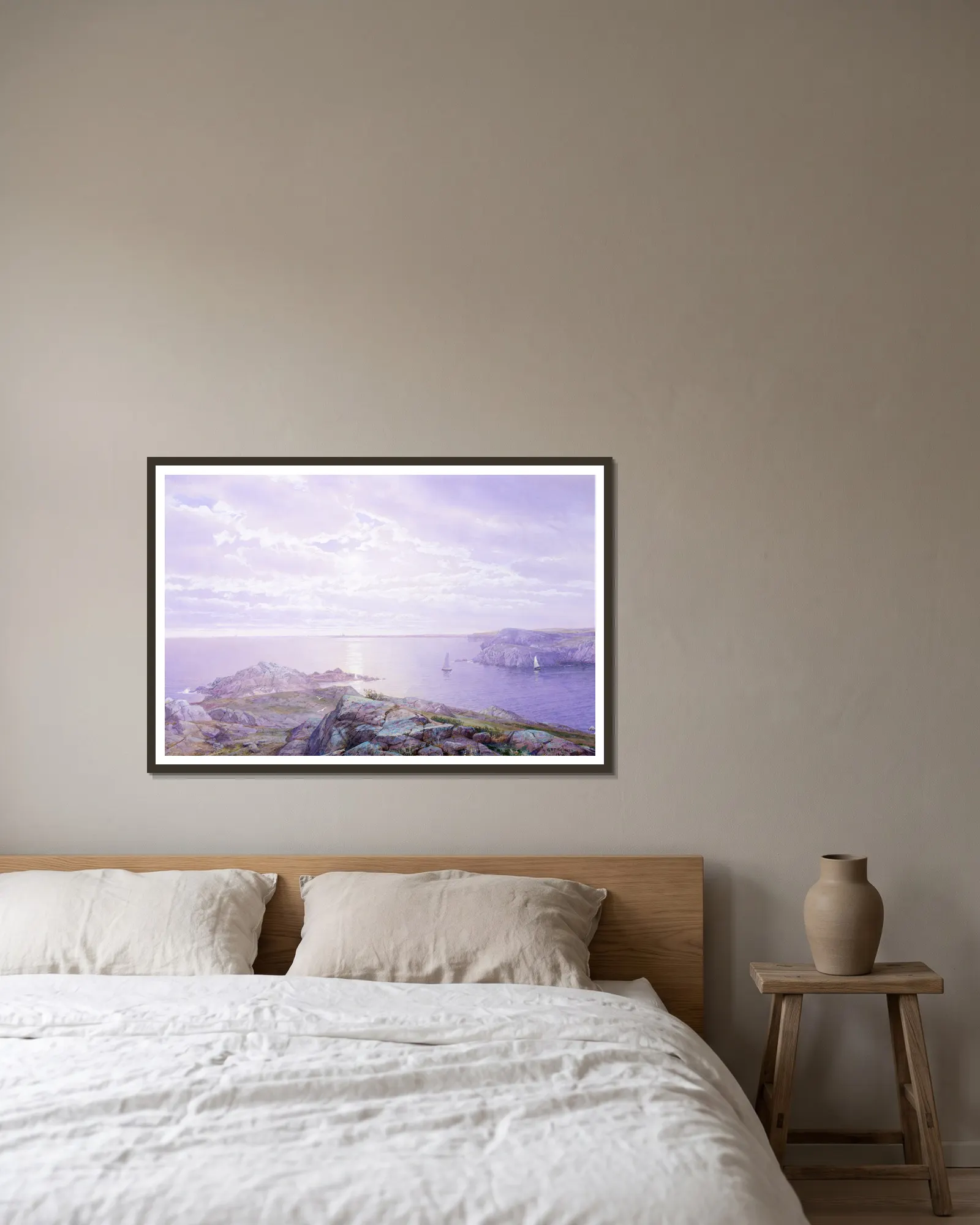 Rocky Cove av William Trost Richards inramad på en vägg