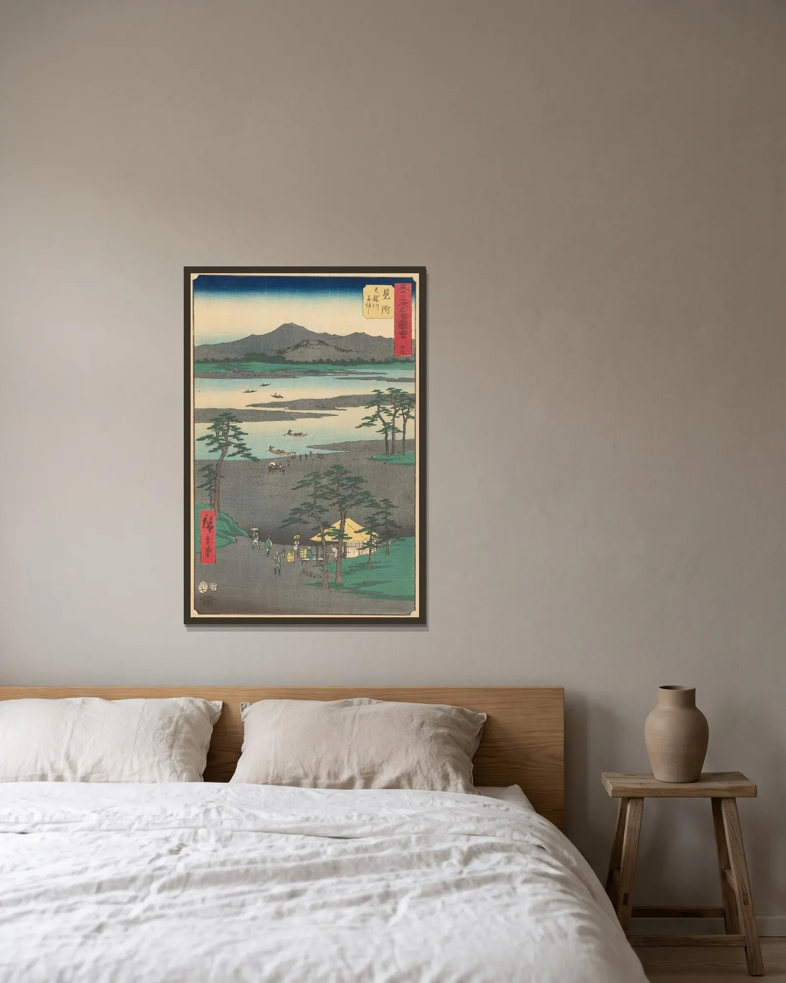 Mitsuke av Utagawa Hiroshige inramad på en vägg