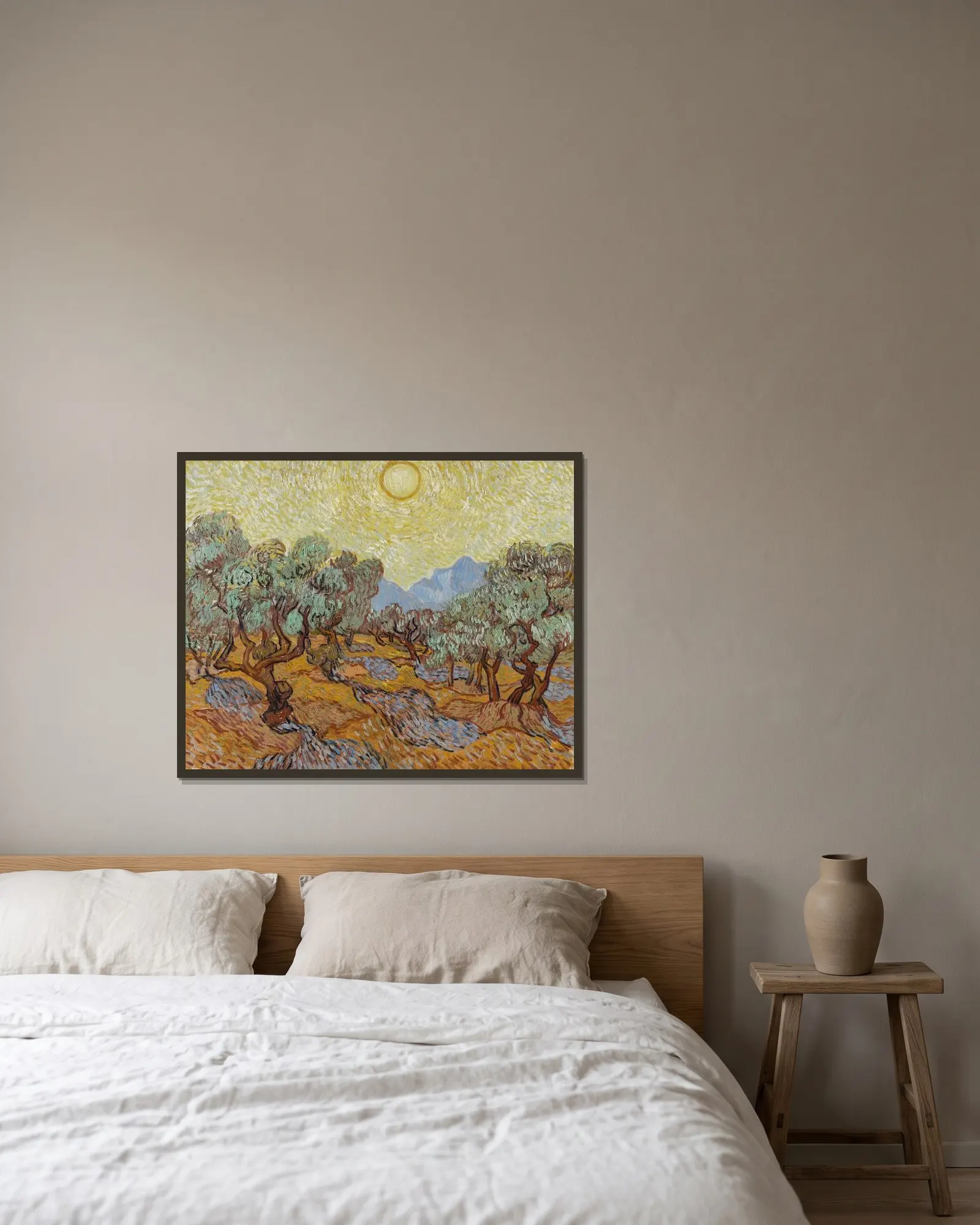 Olive Trees, 1889 – nr 1 av Vincent van Gogh inramad på en vägg