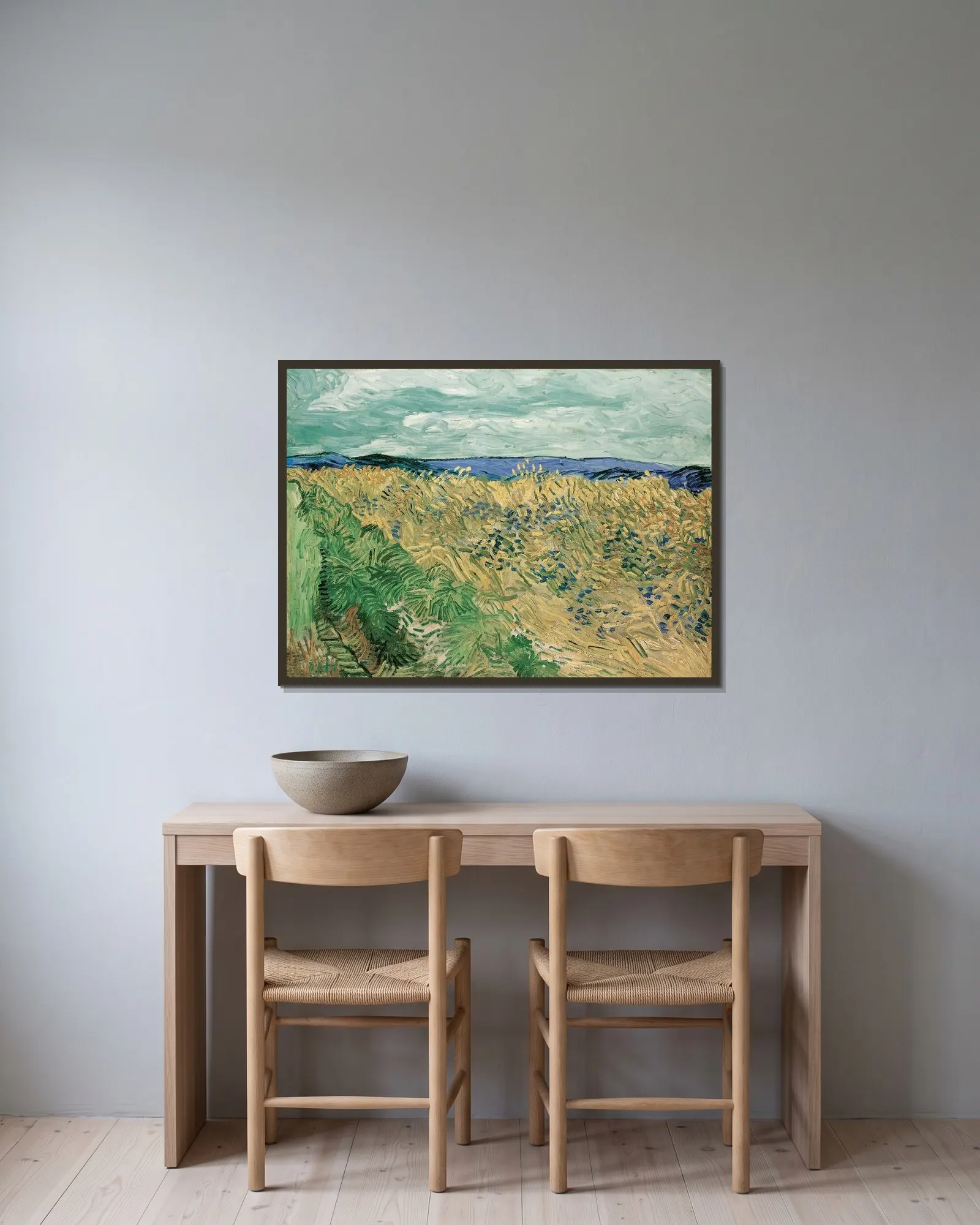 Wheatfield With Cornflowers av Vincent van Gogh inramad på en vägg