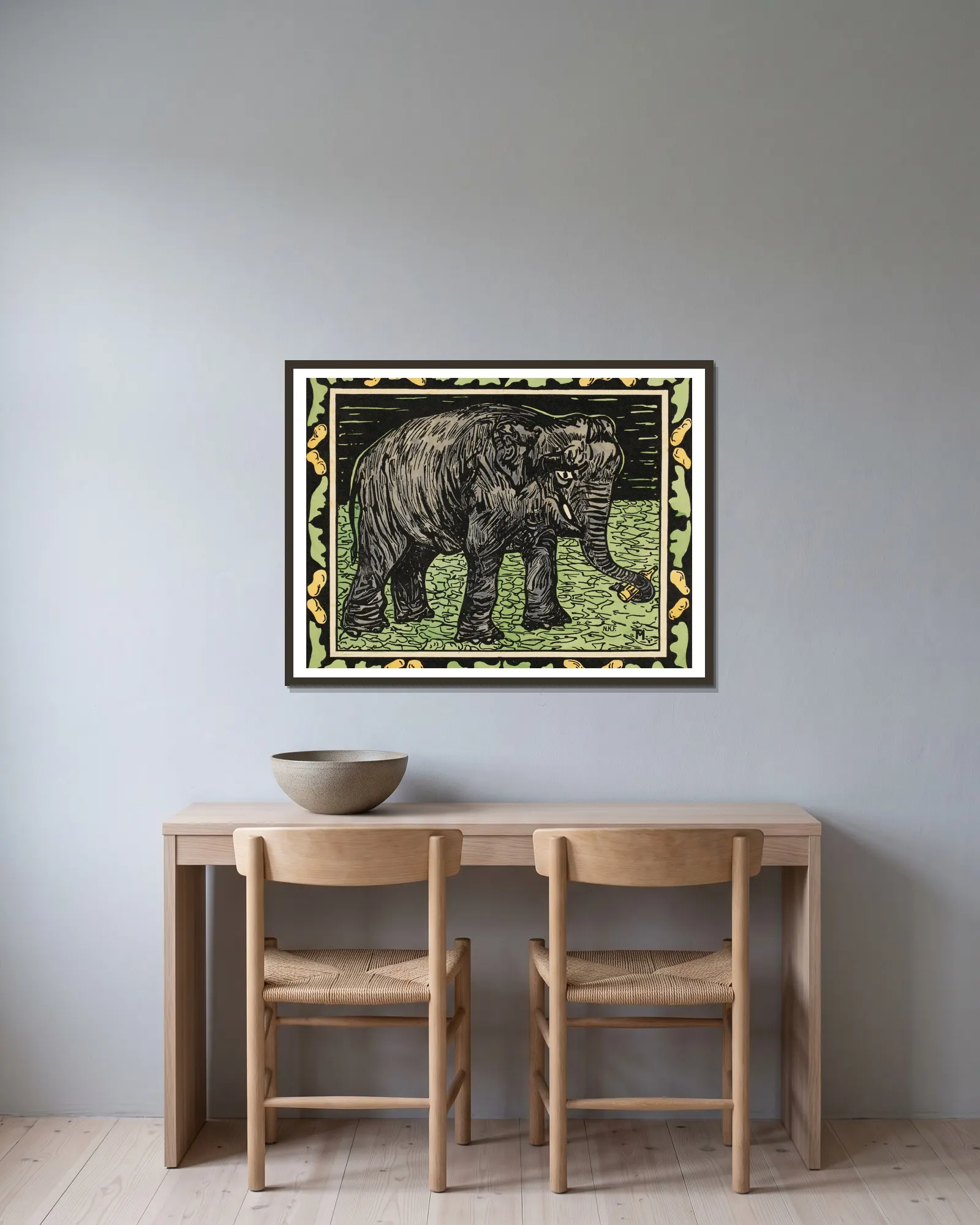 Elephant With Bottle av Theo van Hoytema inramad på en vägg