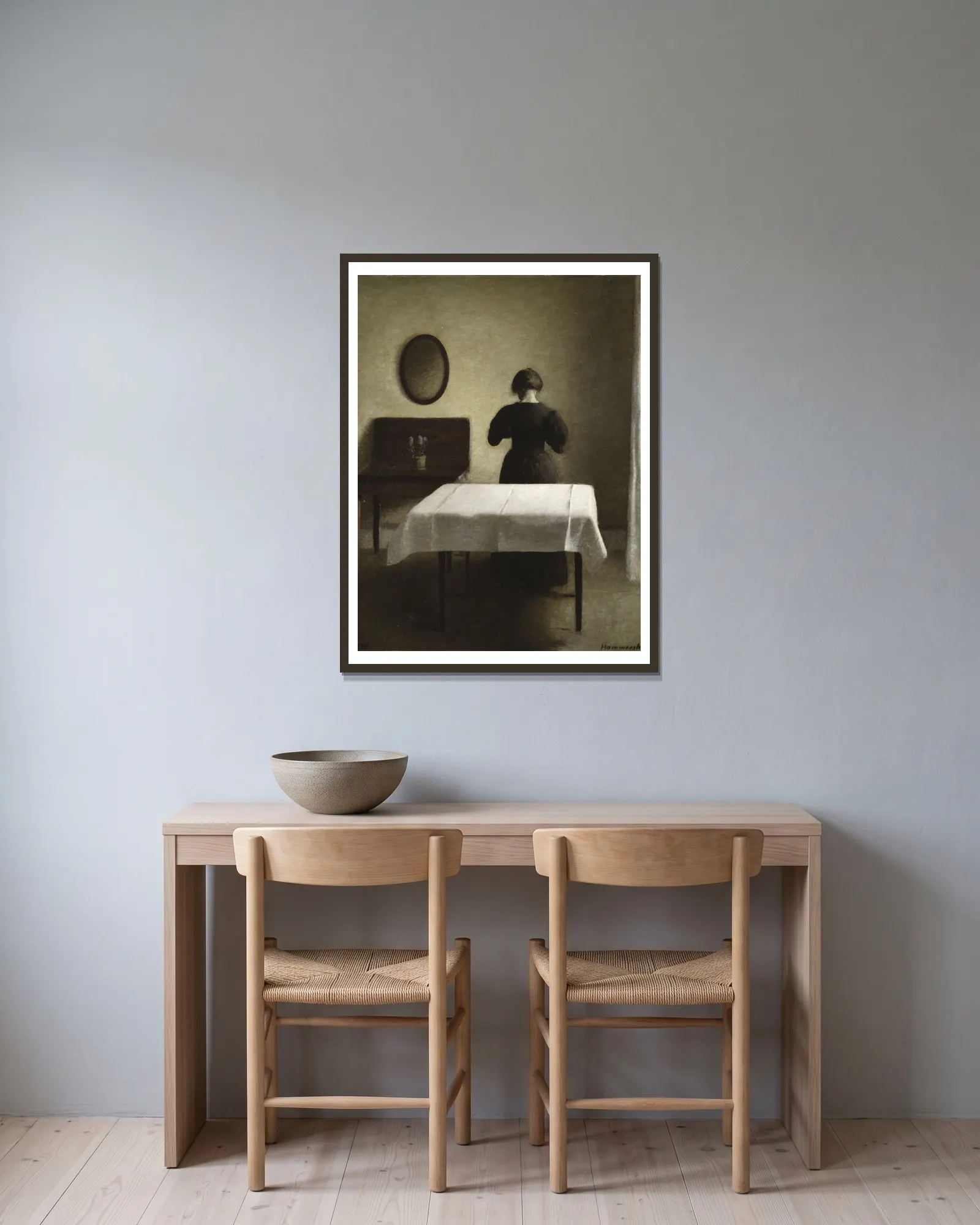 Interior av Vilhelm Hammershøi inramad på en vägg