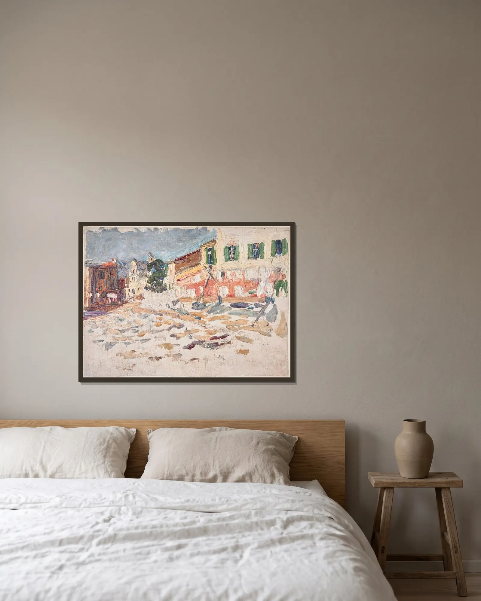 A Square av Wassily Kandinsky inramad på en vägg