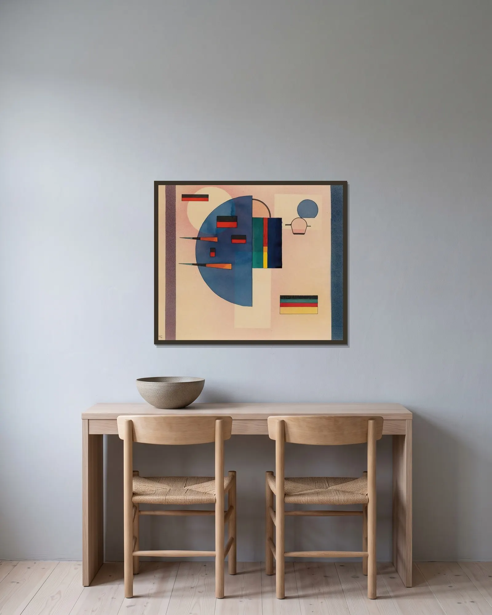 Beruhigt (Calmed) av Wassily Kandinsky inramad på en vägg