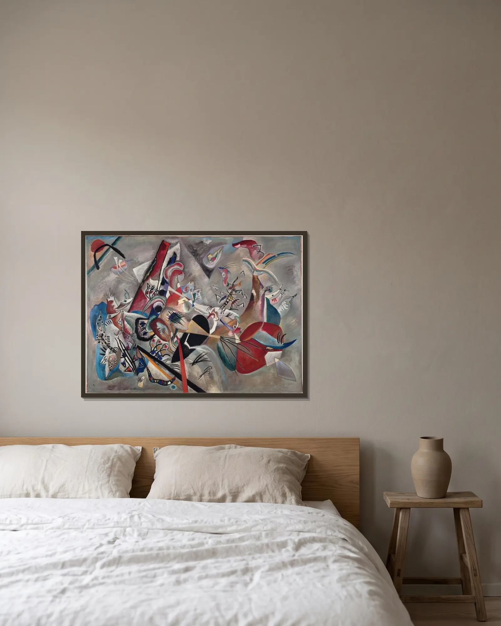 Im Grau av Wassily Kandinsky inramad på en vägg
