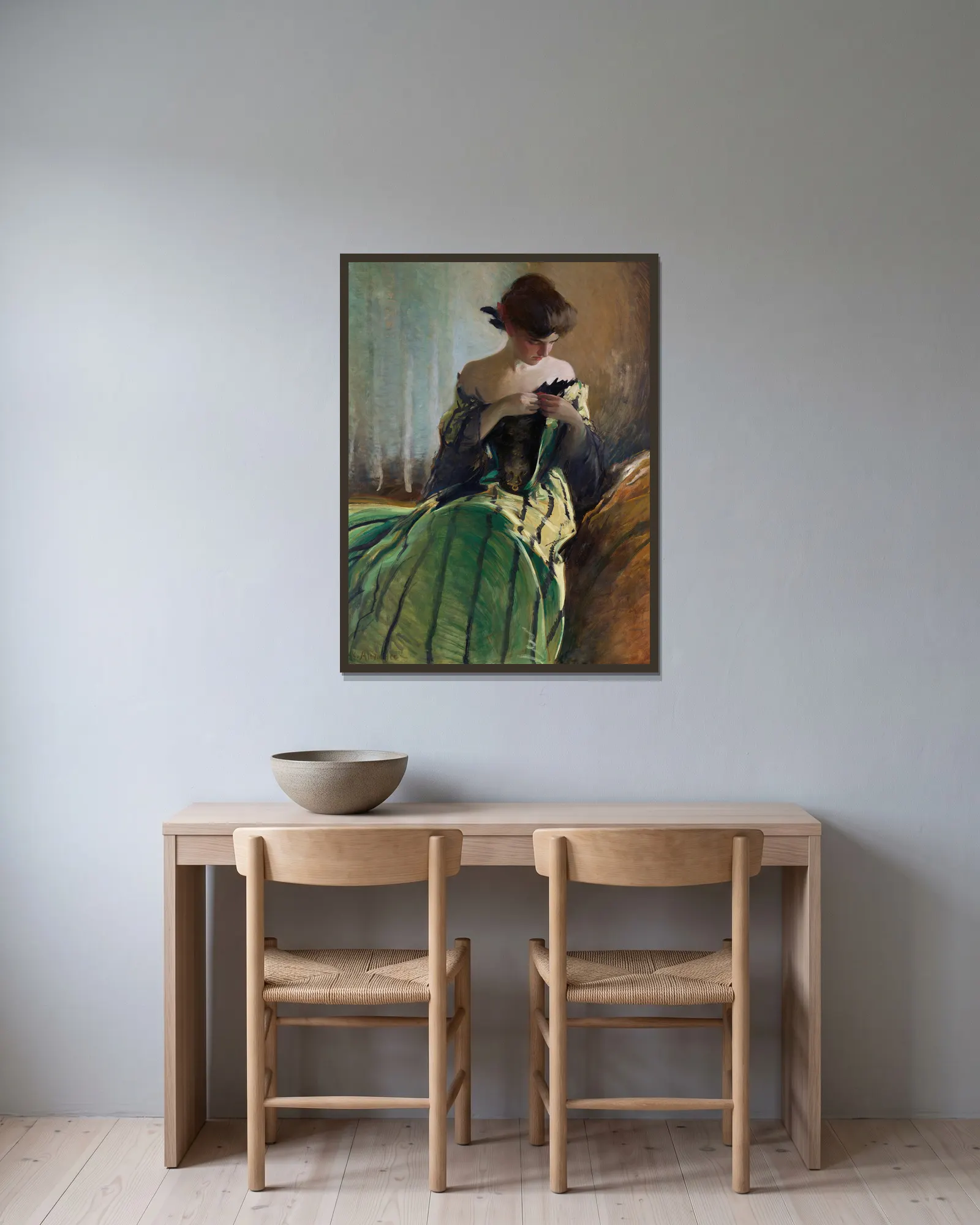 Study in Black and Green (by 1906) av John White Alexander inramad på en vägg