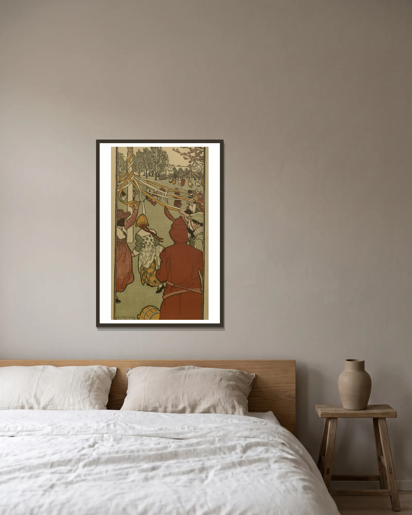 May av Jessie Willcox Smith inramad på en vägg