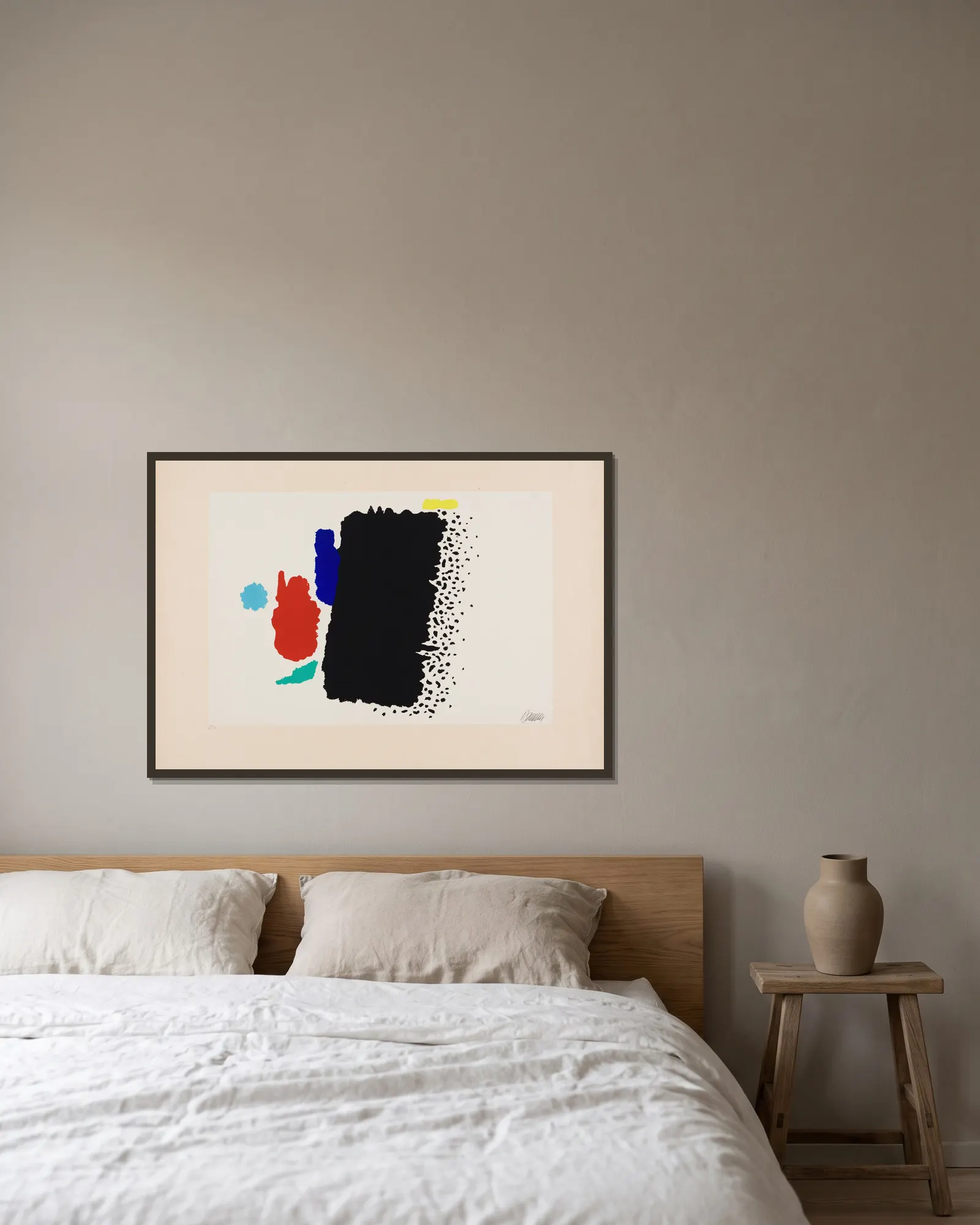 Aru with Dots av Willi Baumeister inramad på en vägg