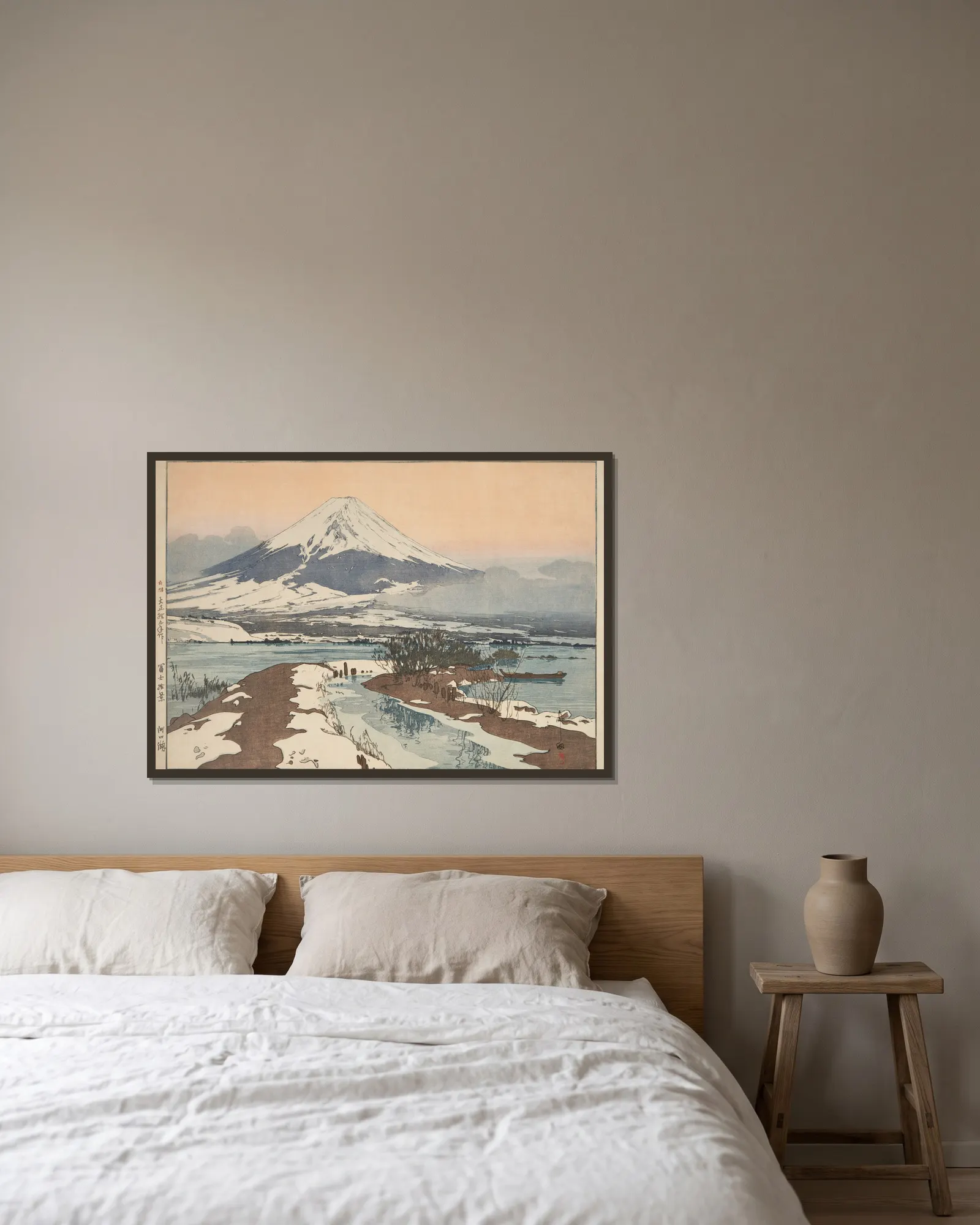 Kawaguchi ko (Fuji from Kawaguchi Lake) av Yoshida Hiroshi inramad på en vägg