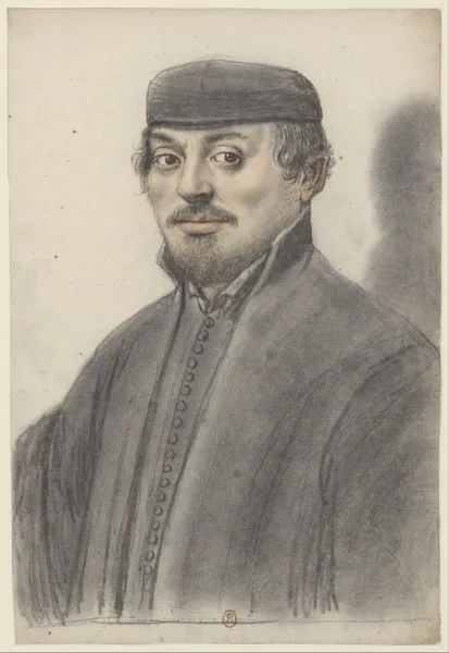 Homme à barbe courte et moustaches, portant un bonnet noir, de trois quarts à gauche av Nicolas Lagneau